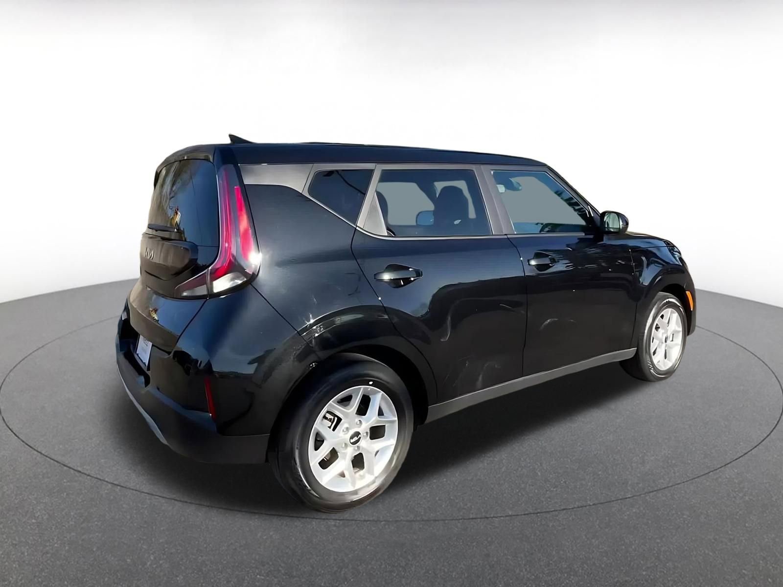 Thumbnail: 2025 Kia Soul - 14