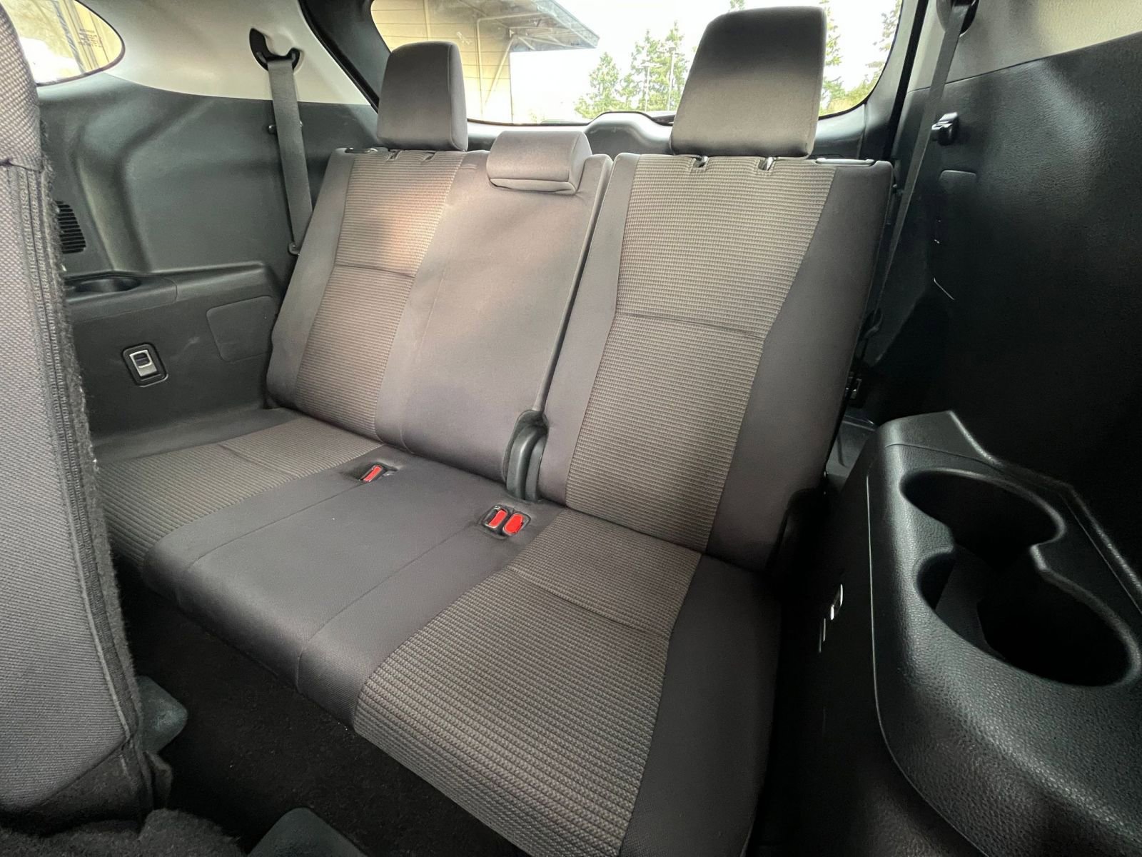 Thumbnail: 2025 Toyota Highlander - 30