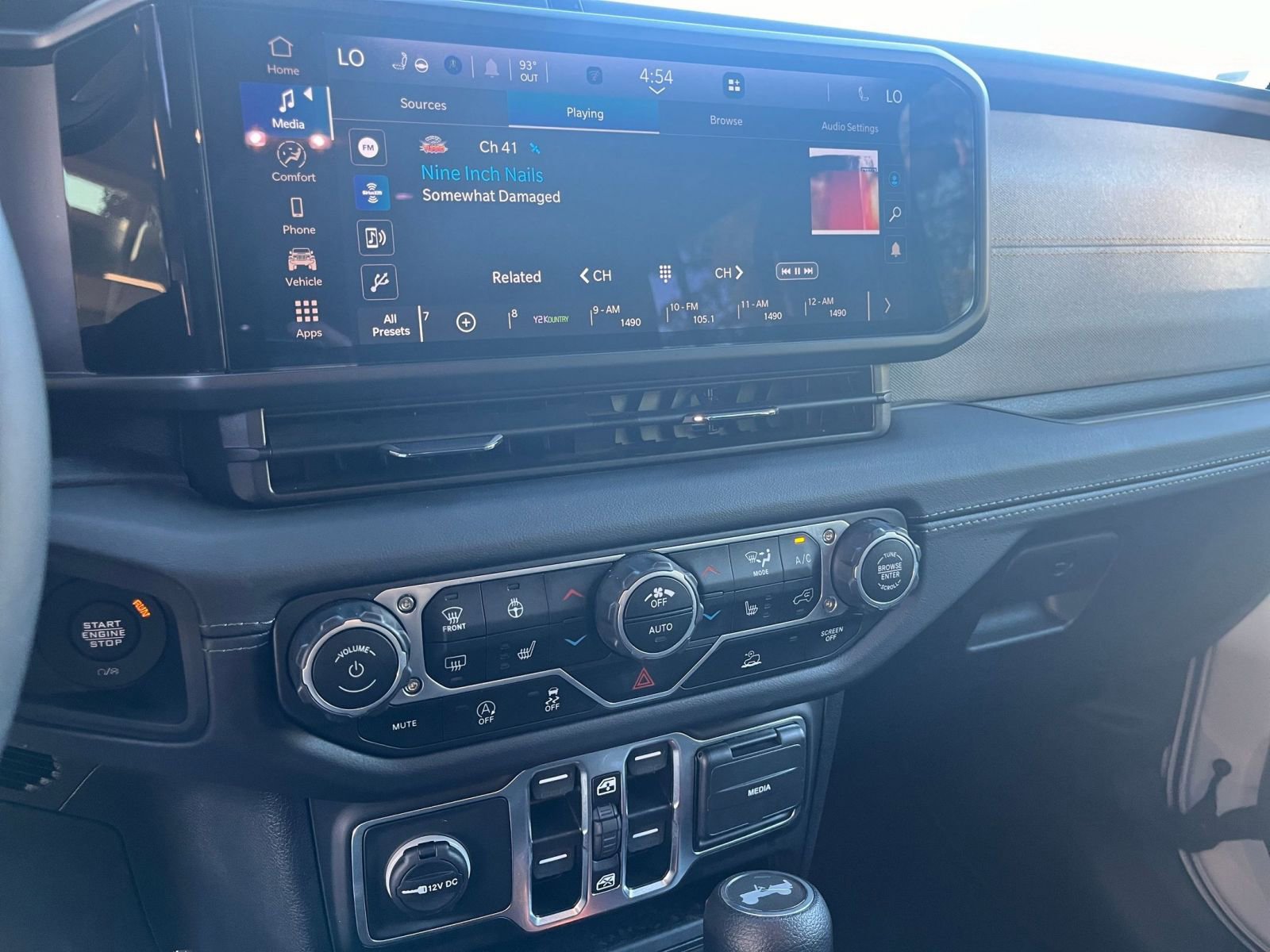 Thumbnail: 2025 Jeep Wrangler - 21