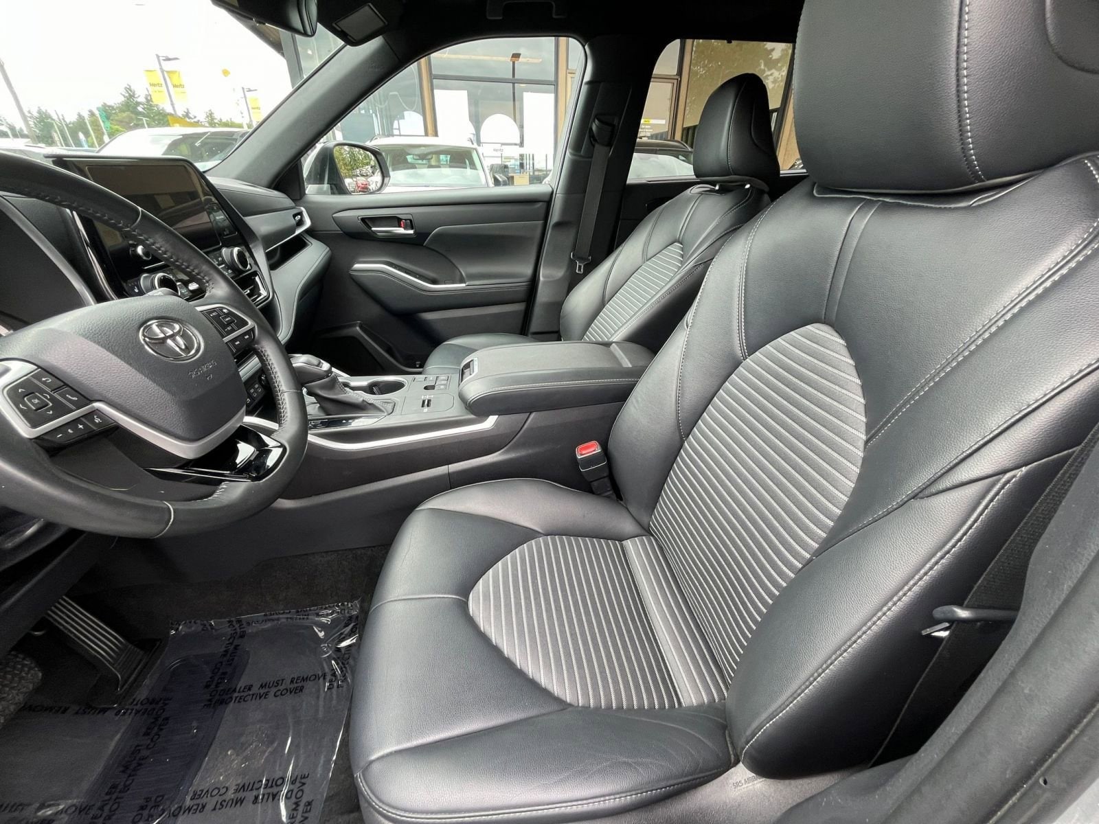 Thumbnail: 2024 Toyota Highlander - 27