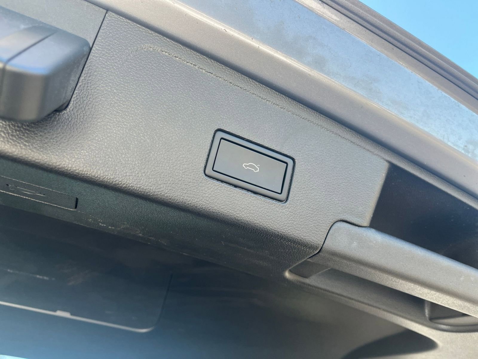 Thumbnail: 2025 Volkswagen Atlas - 23