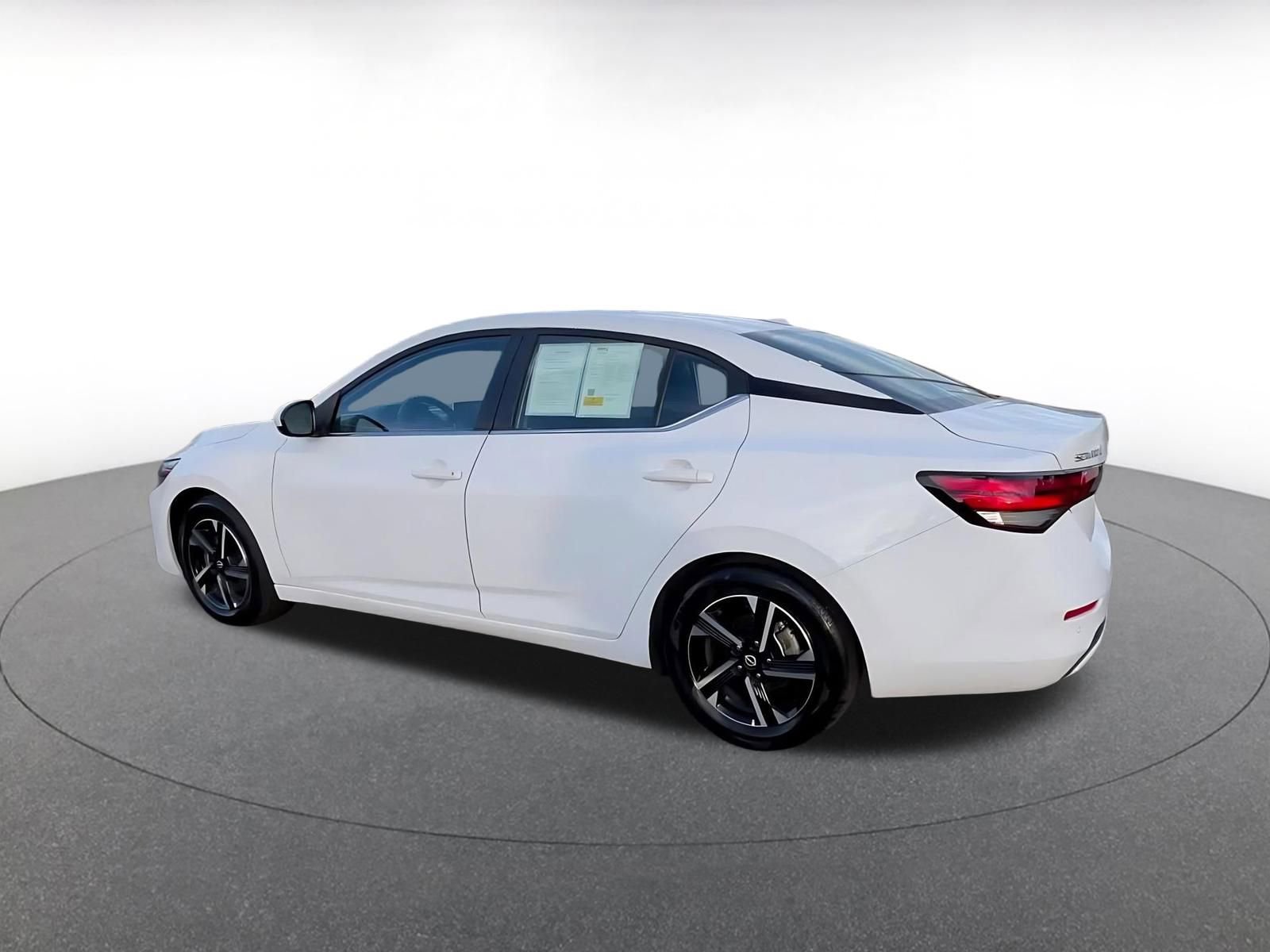 Thumbnail: 2025 Nissan Sentra - 10