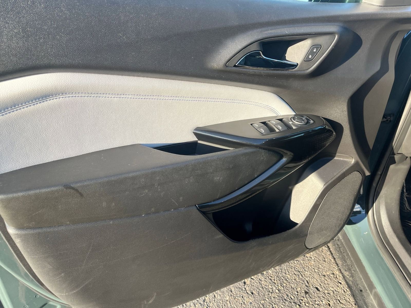 Thumbnail: 2025 Chevrolet Trax - 18