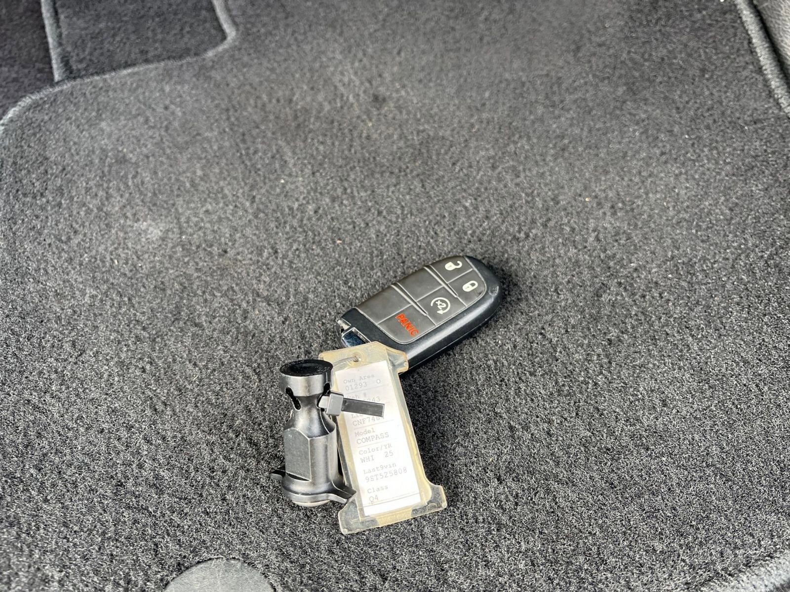 Thumbnail: 2025 Jeep Compass - 21