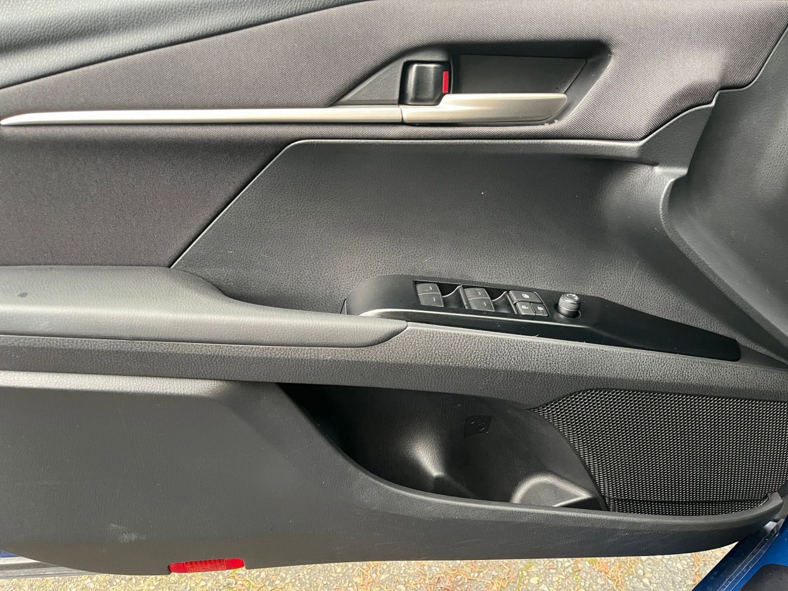 Thumbnail: 2025 Toyota Camry - 18