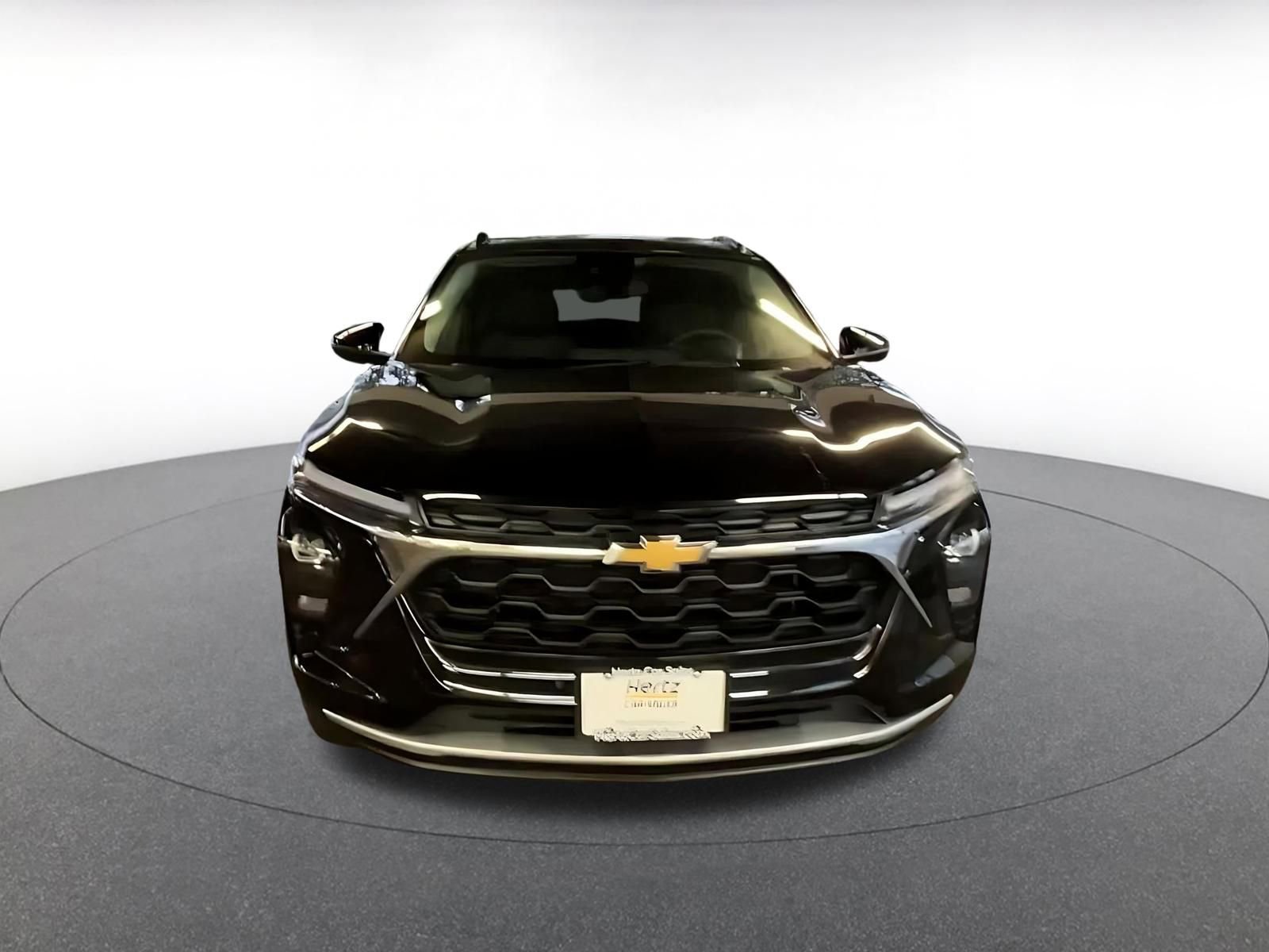 Thumbnail: 2025 Chevrolet Trax - 4