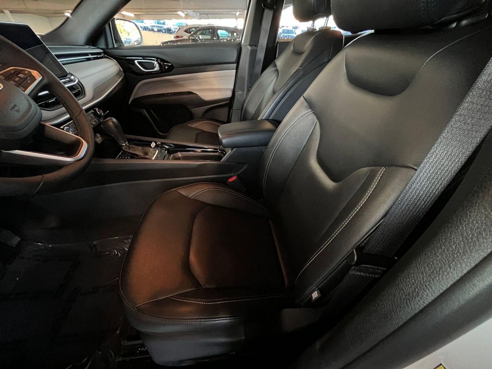 Thumbnail: 2025 Jeep Compass - 28