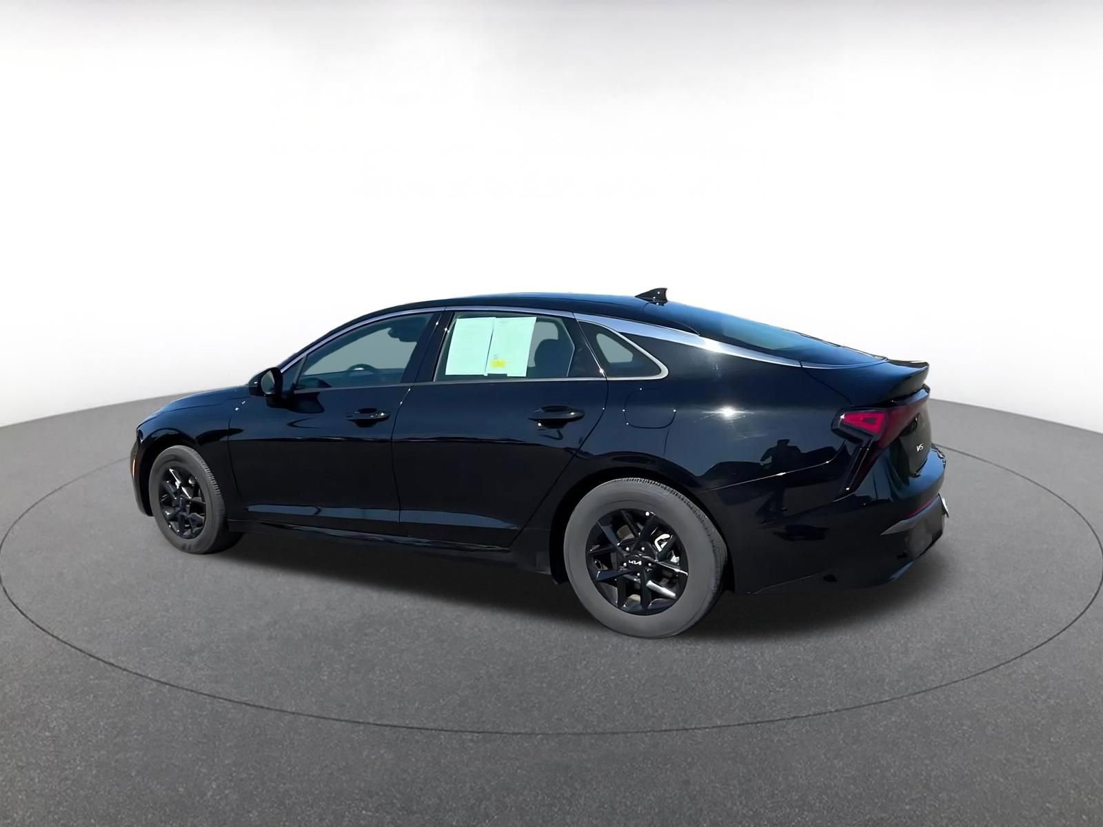Thumbnail: 2025 Kia K5 - 10