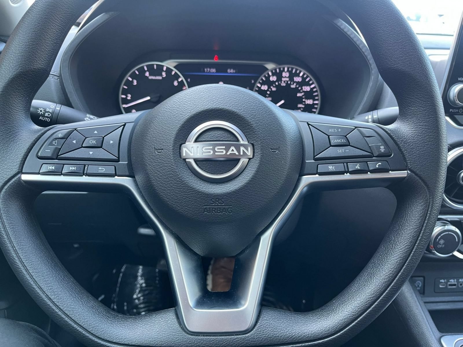 Thumbnail: 2025 Nissan Sentra - 28