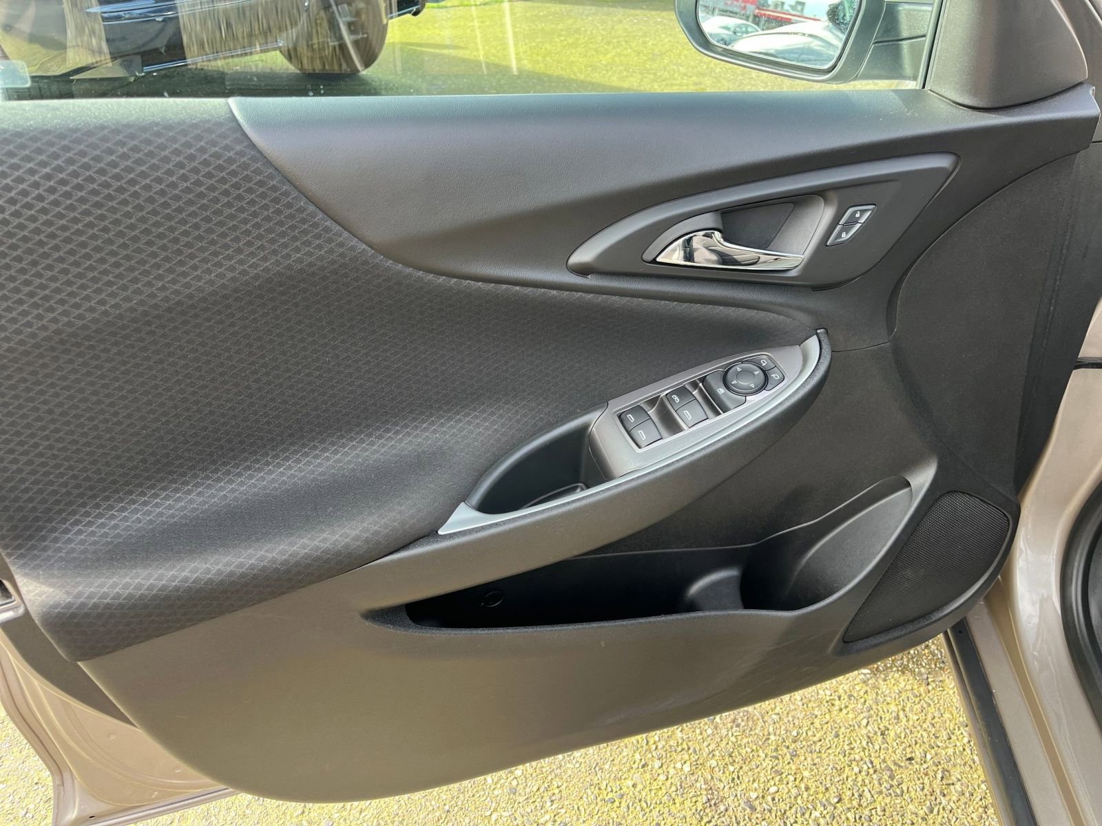 Thumbnail: 2024 Chevrolet Malibu - 18