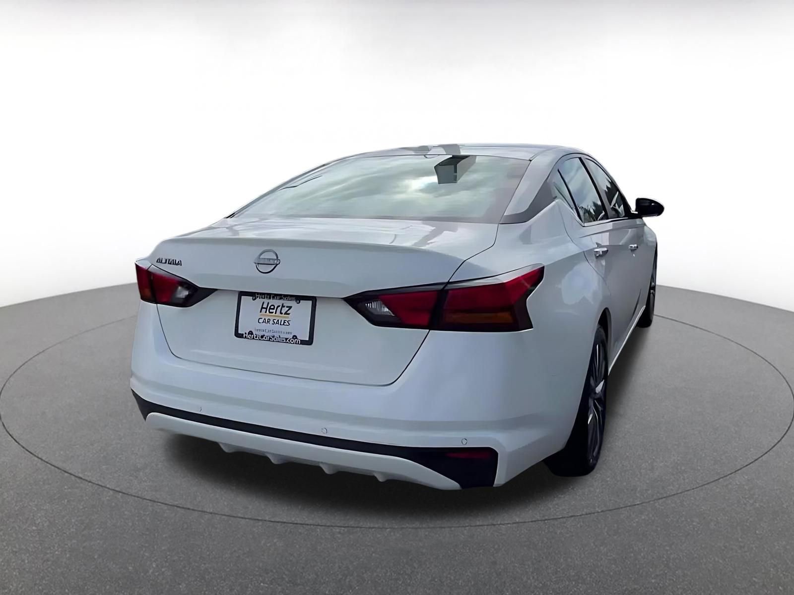 Thumbnail: 2025 Nissan Altima - 14