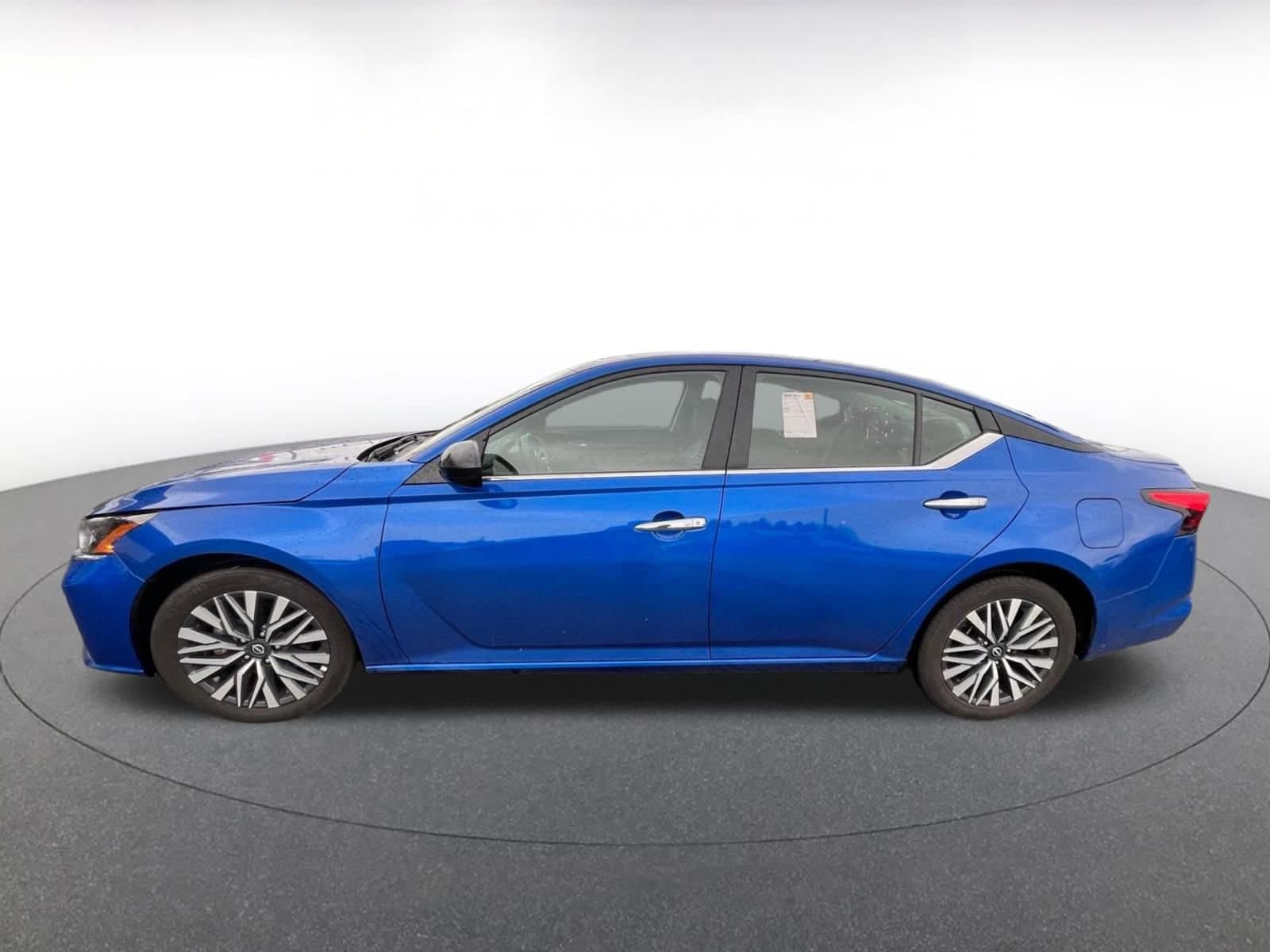 Thumbnail: 2025 Nissan Altima - 4