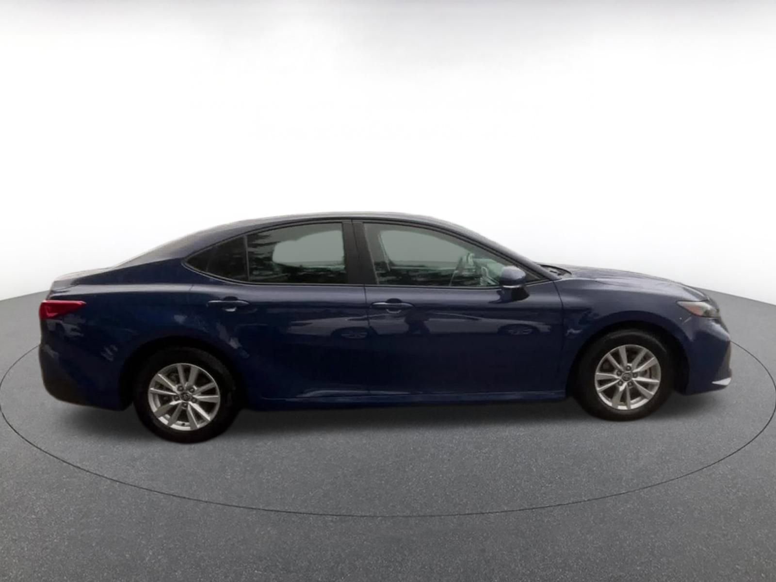 Thumbnail: 2025 Toyota Camry - 17