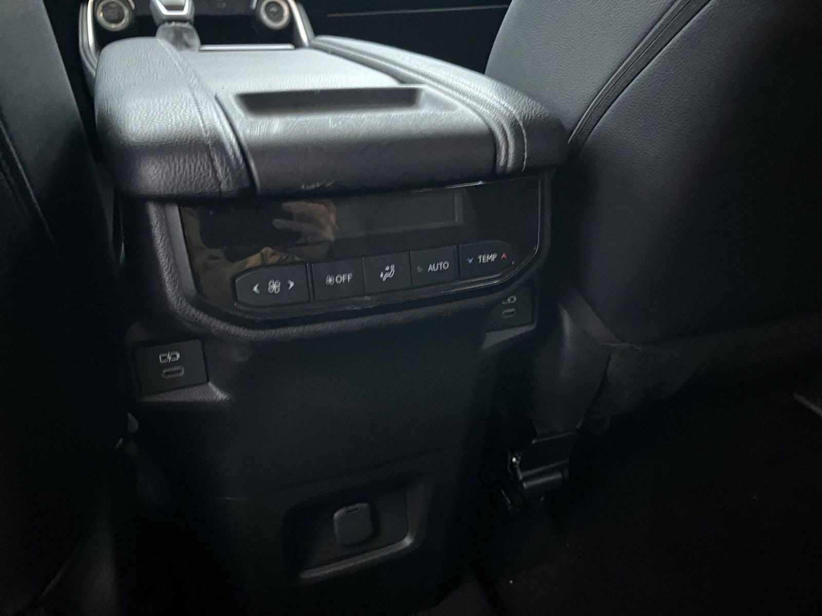 Thumbnail: 2025 Toyota Grand Highlander - 25