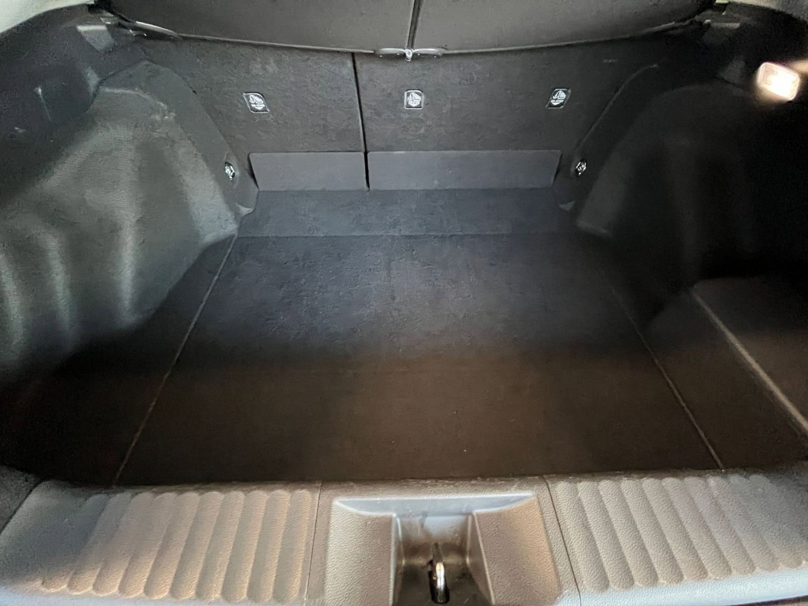 Thumbnail: 2025 Toyota Prius - 32