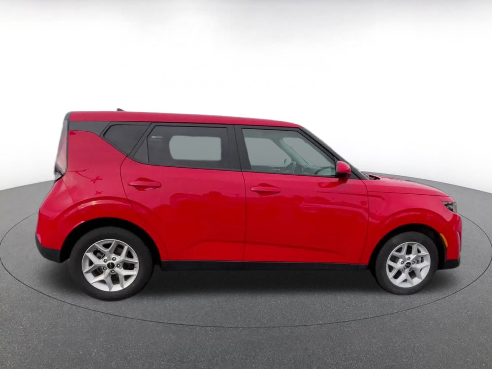 Thumbnail: 2025 Kia Soul - 16