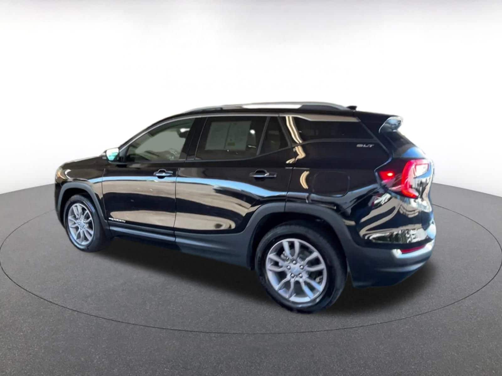 Thumbnail: 2024 GMC Terrain - 10