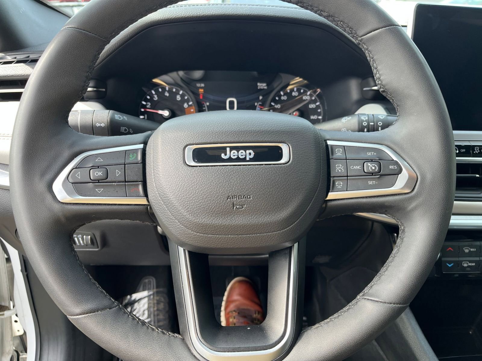 Thumbnail: 2025 Jeep Compass - 29