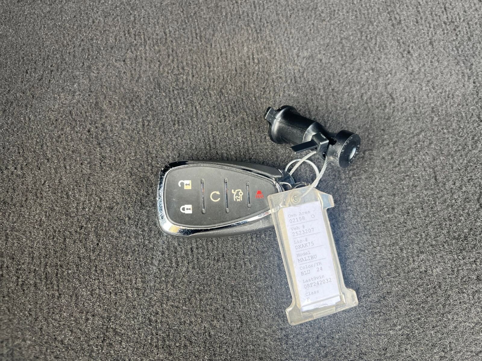 Thumbnail: 2024 Chevrolet Malibu - 21