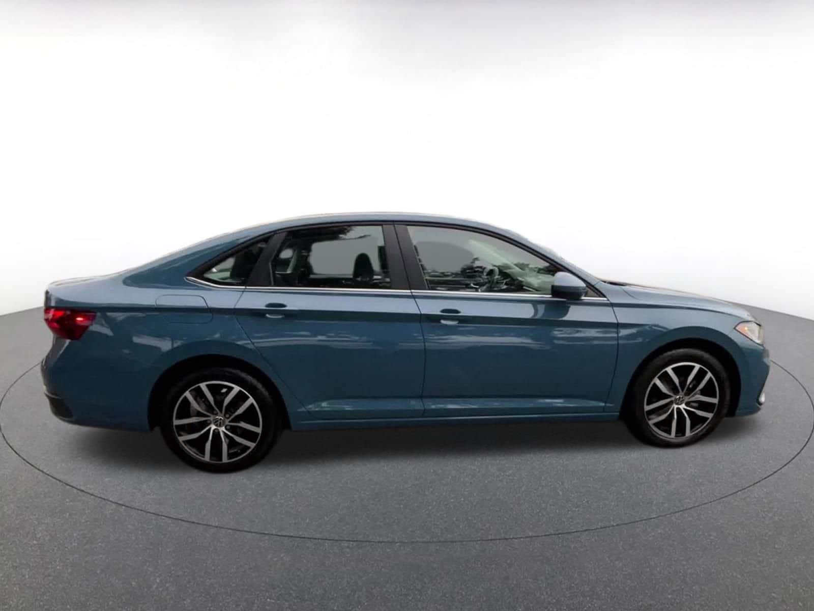 Thumbnail: 2025 Volkswagen Jetta - 16