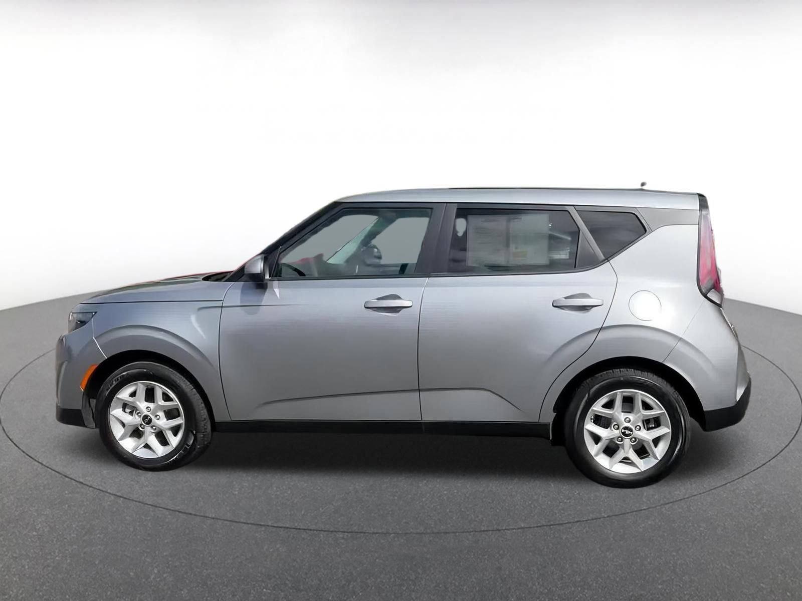 Thumbnail: 2024 Kia Soul - 8