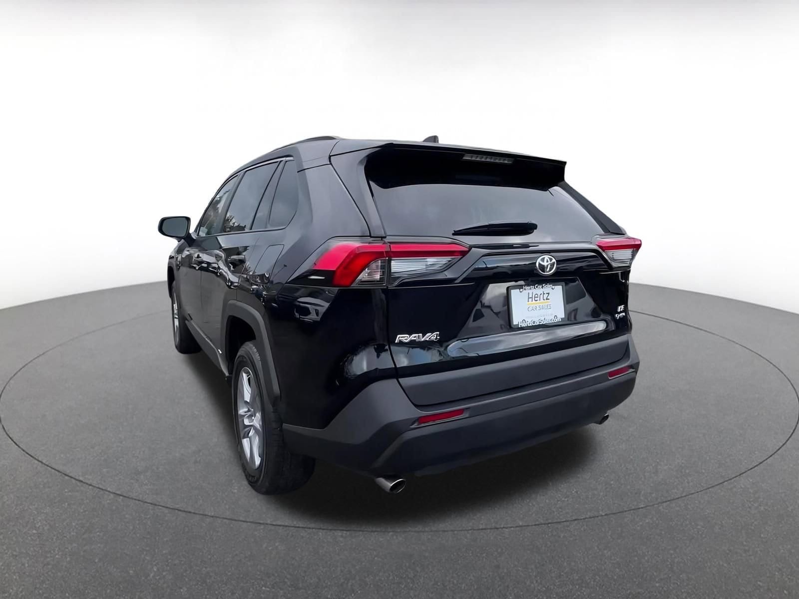 Thumbnail: 2025 Toyota RAV4 - 11