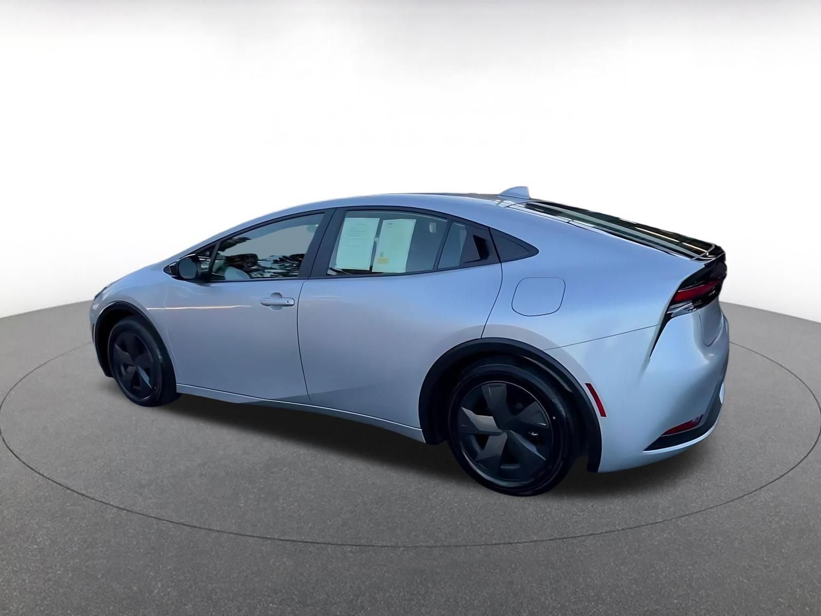 Thumbnail: 2025 Toyota Prius - 10