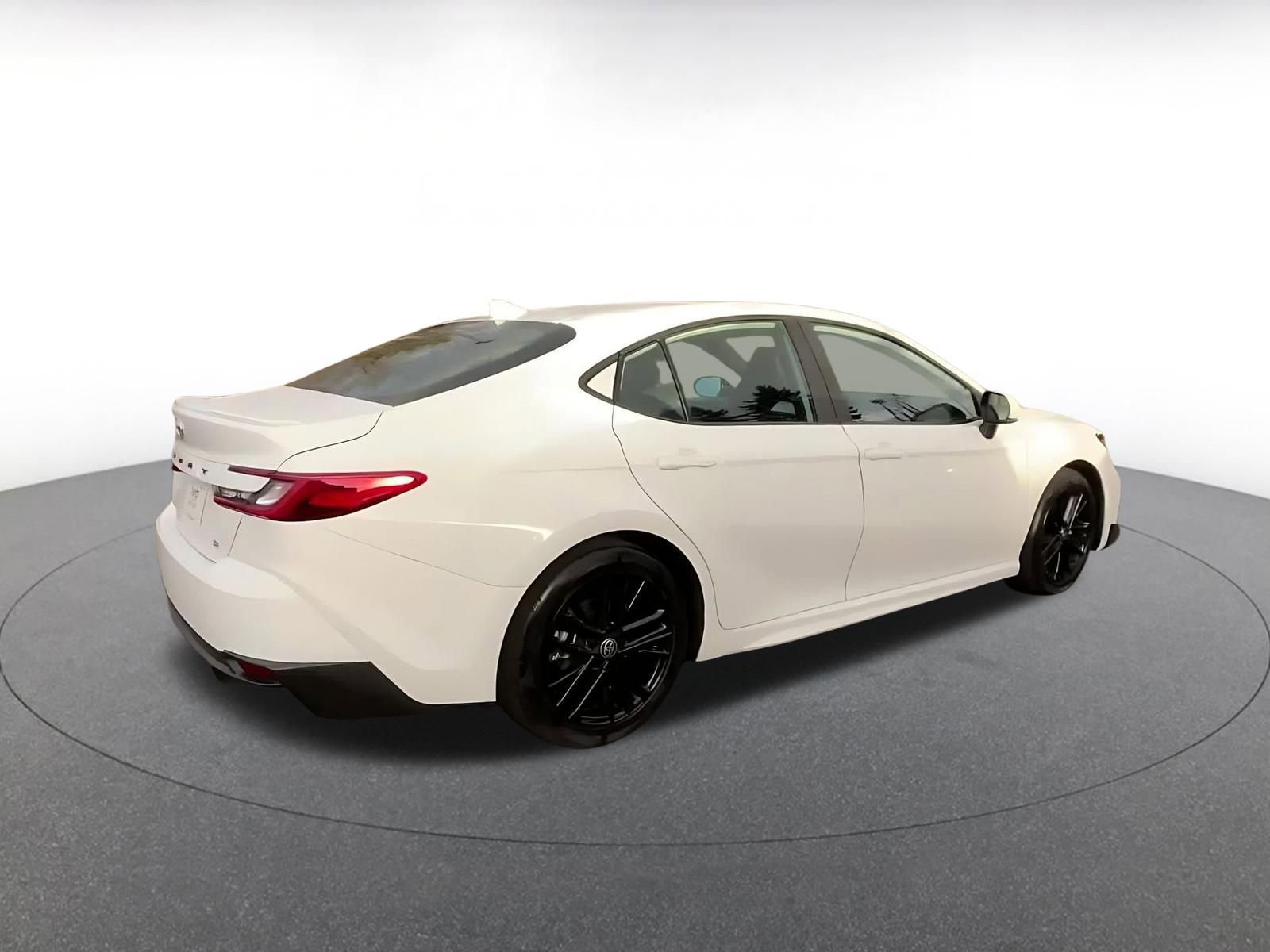 Thumbnail: 2025 Toyota Camry - 15