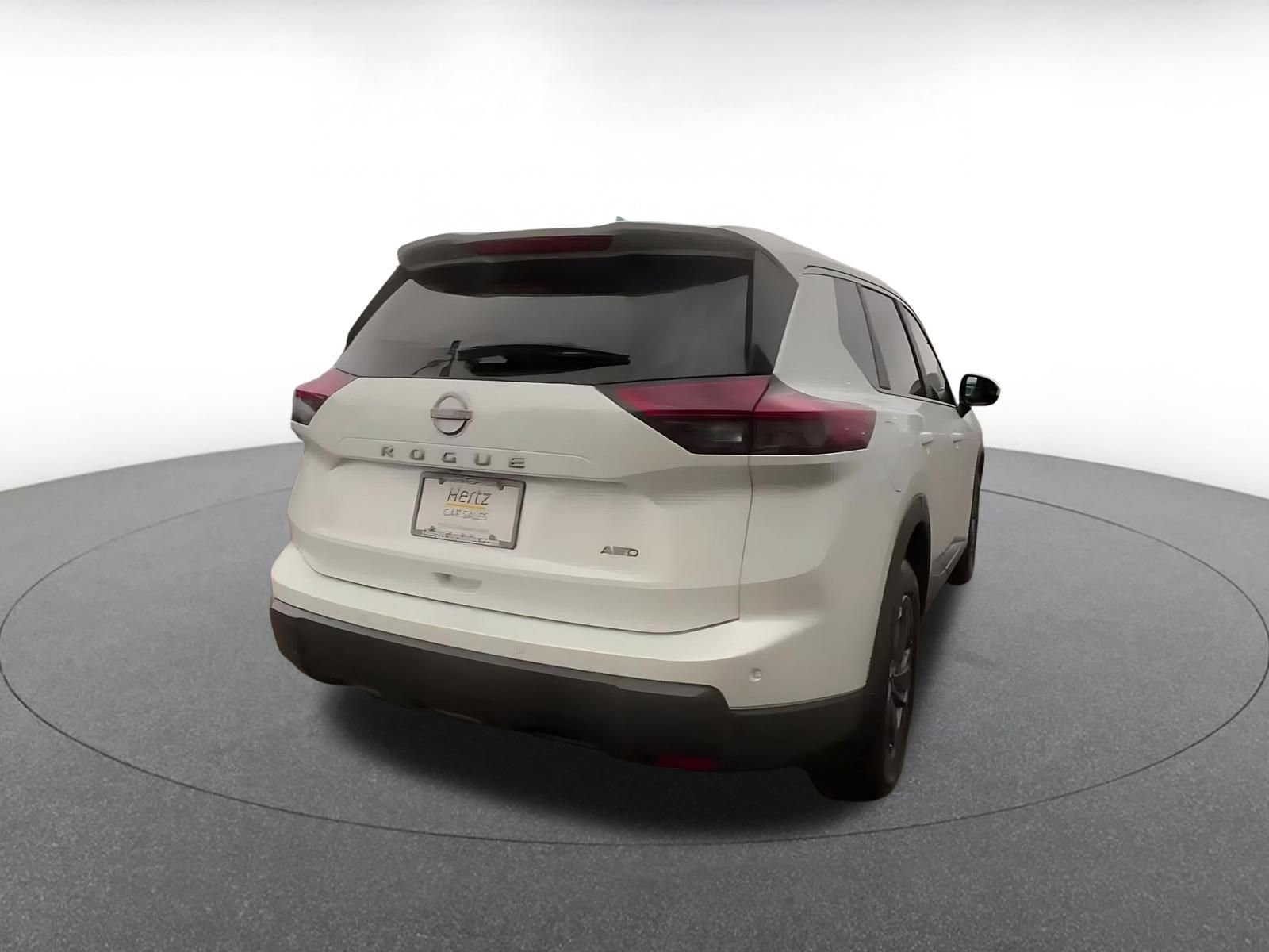 Thumbnail: 2025 Nissan Rogue - 15