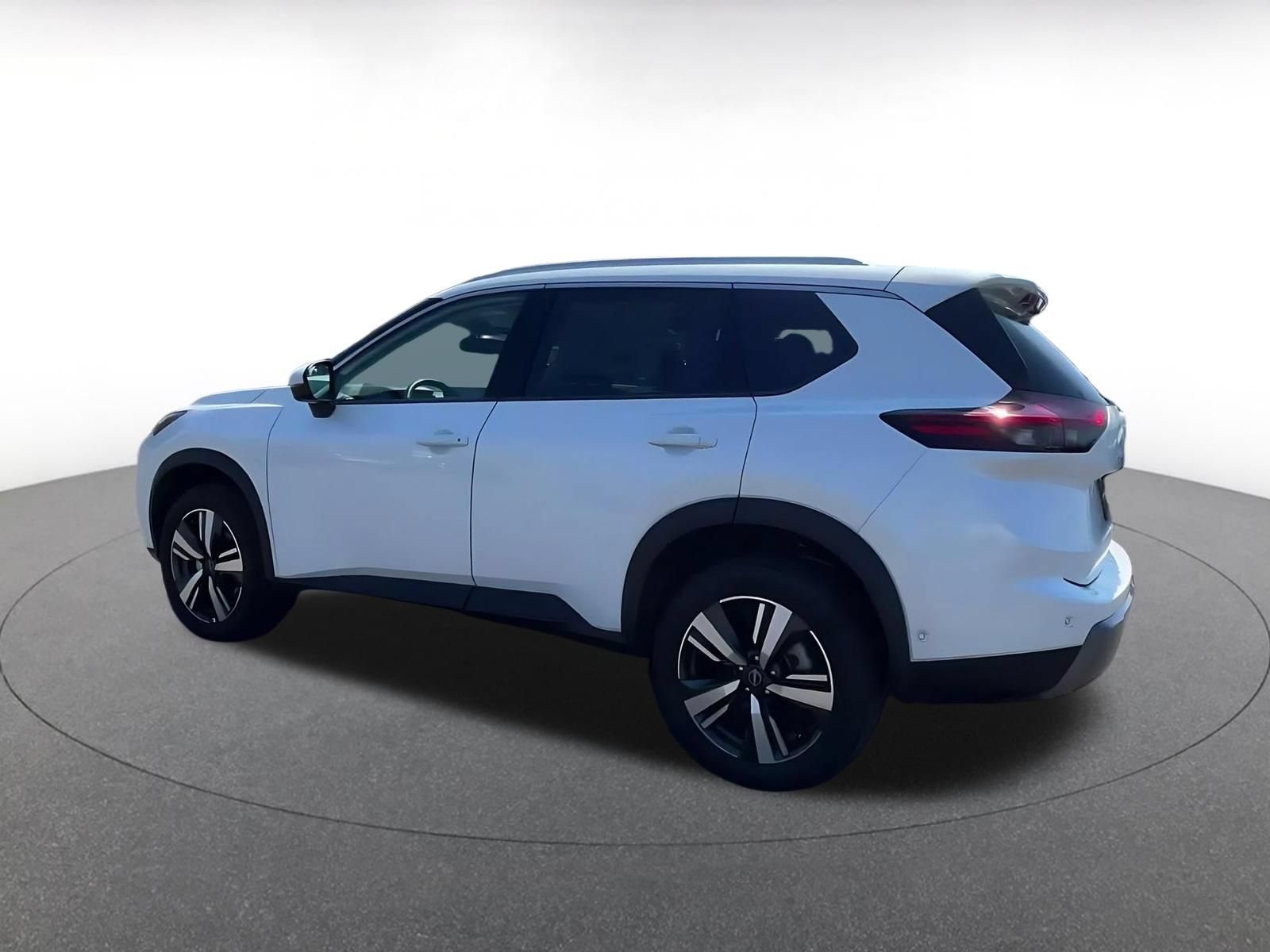 Thumbnail: 2026 Nissan Rogue - 8
