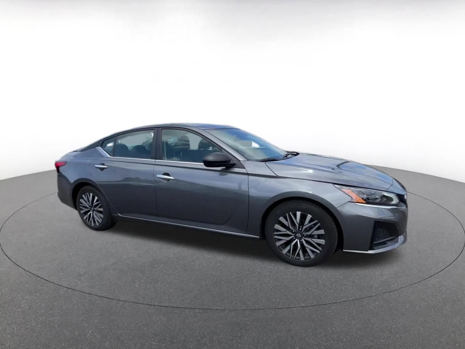 Thumbnail: 2025 Nissan Altima - 2