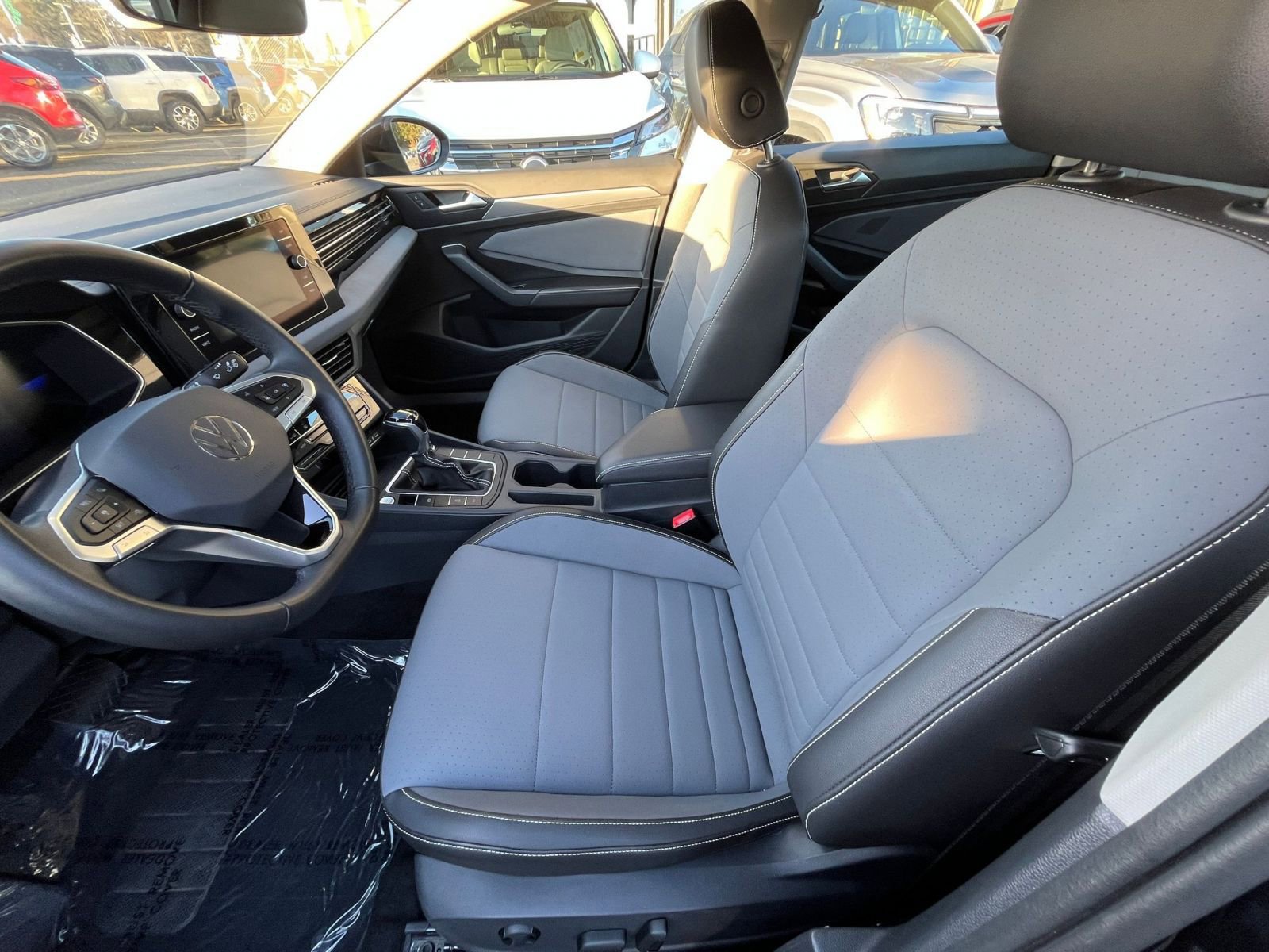 Thumbnail: 2025 Volkswagen Jetta - 28