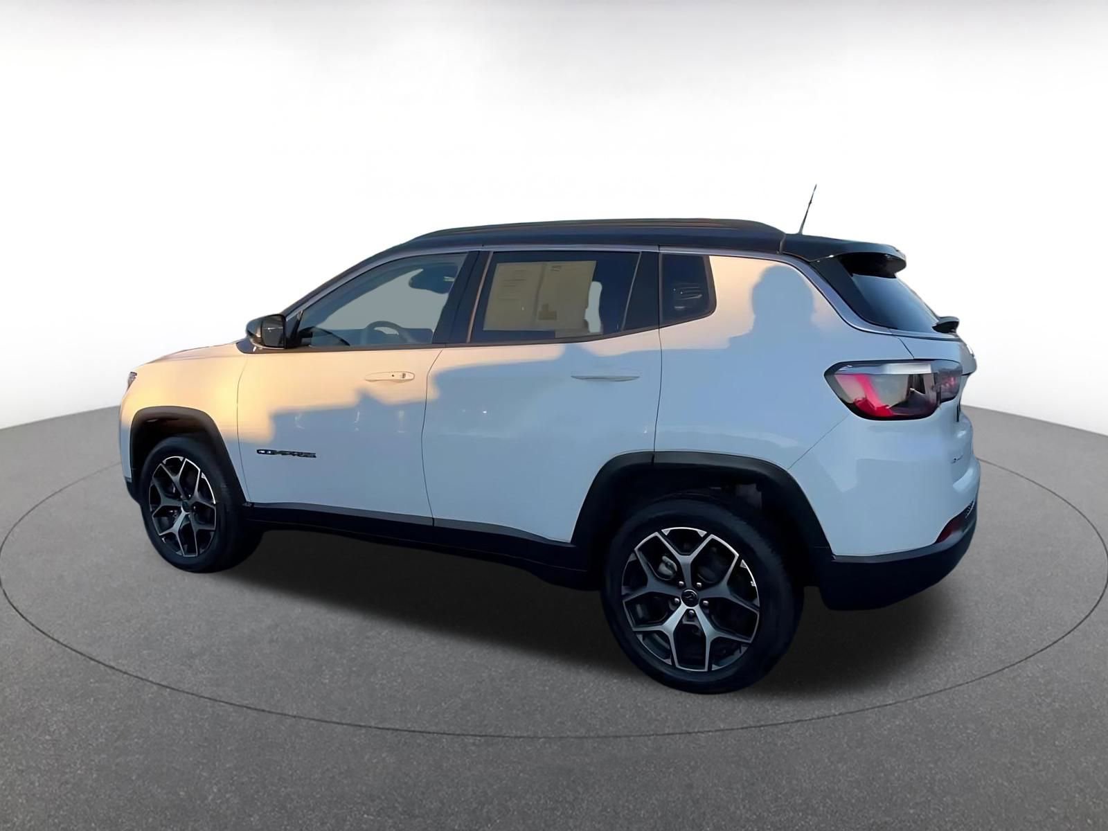 Thumbnail: 2025 Jeep Compass - 10