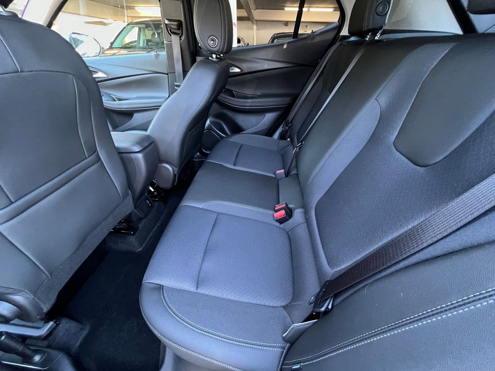 Thumbnail: 2025 Buick Encore GX - 25