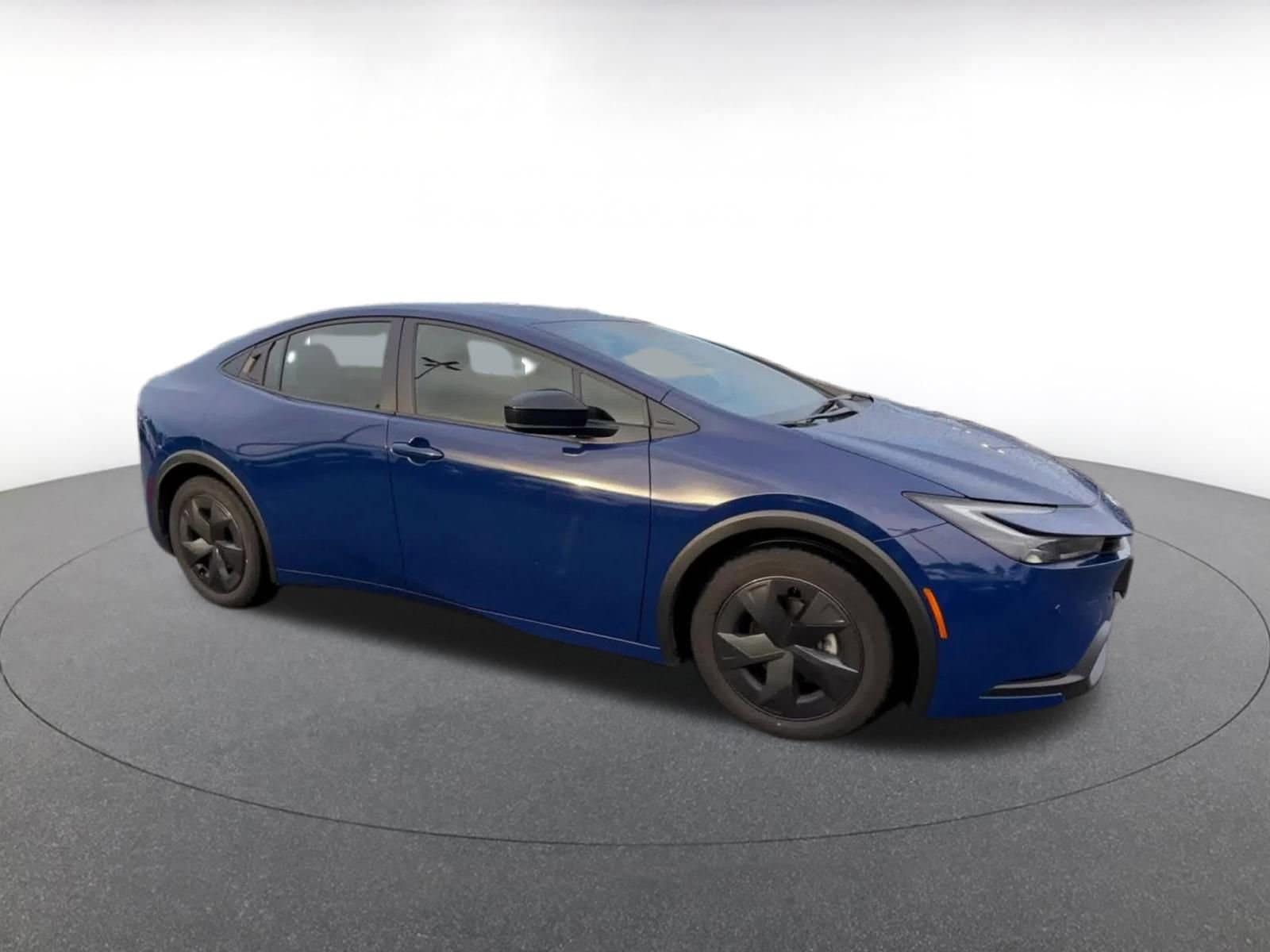 Thumbnail: 2025 Toyota Prius - 2