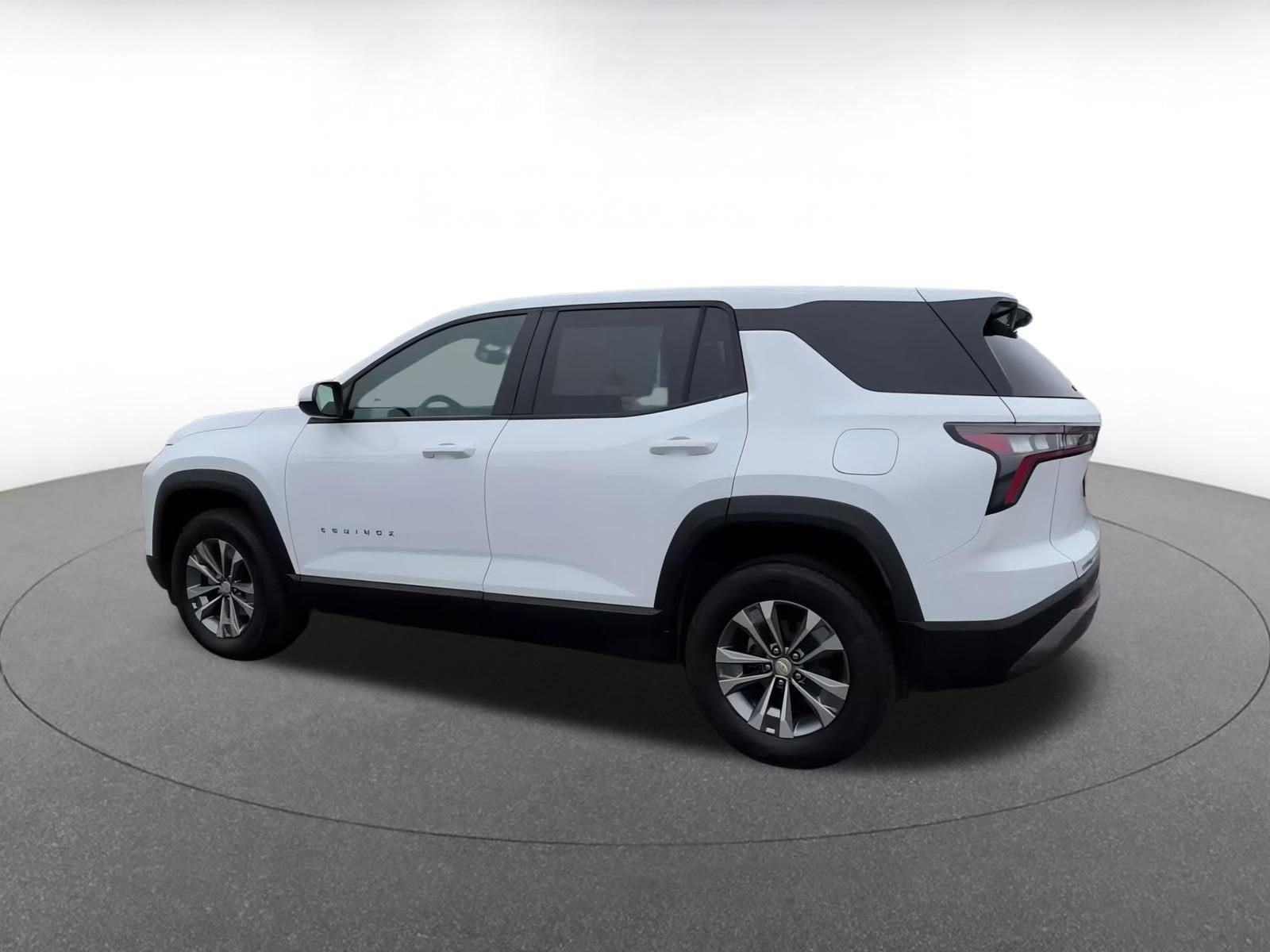 Thumbnail: 2025 Chevrolet Equinox - 10