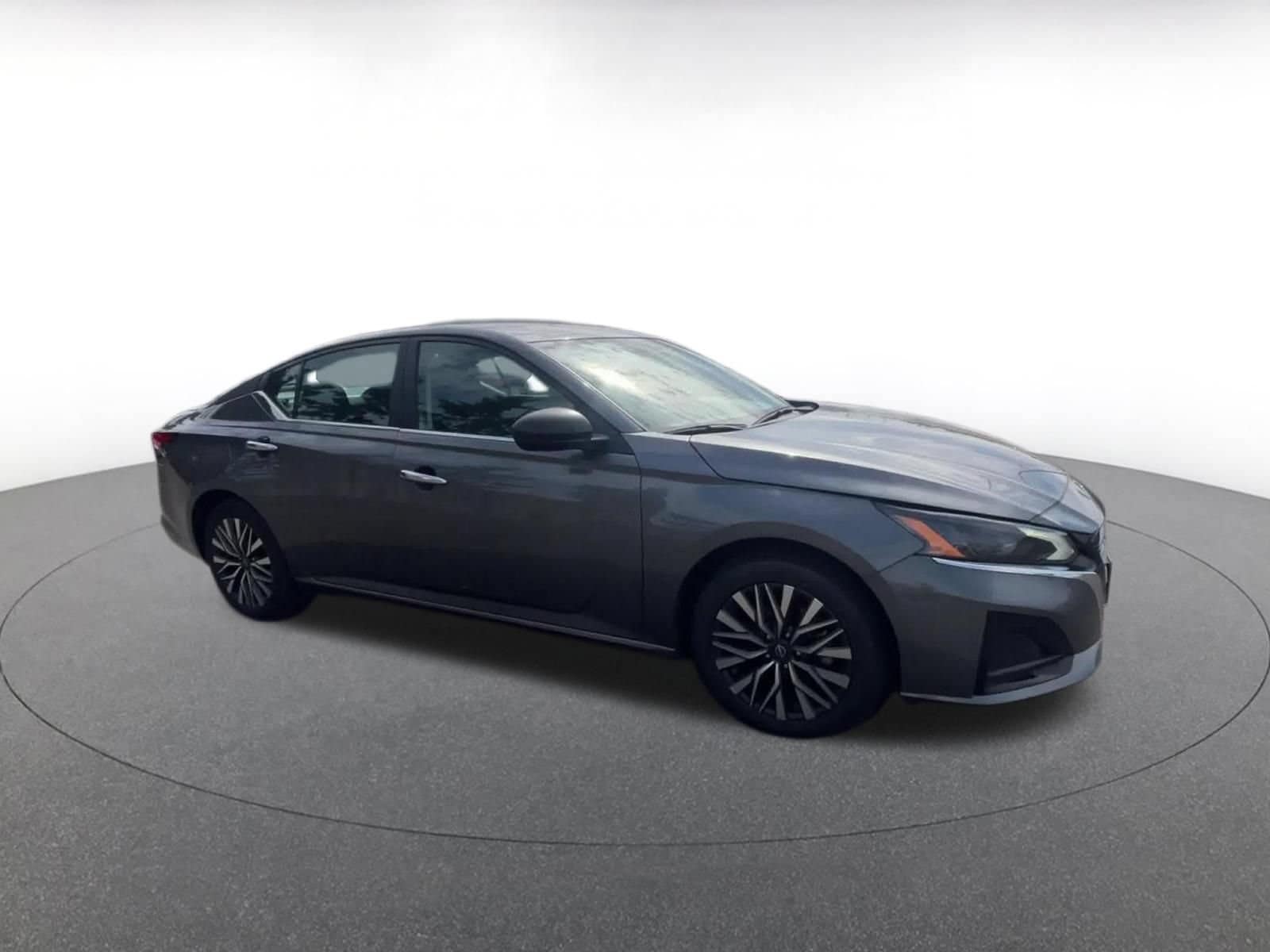 Thumbnail: 2025 Nissan Altima - 2