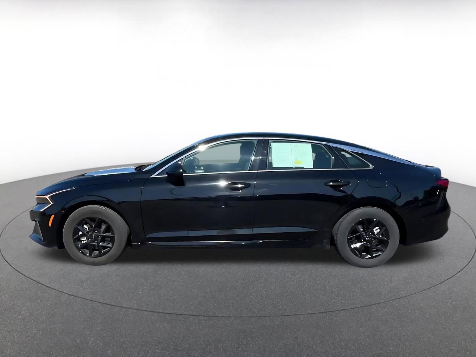 Thumbnail: 2025 Kia K5 - 9