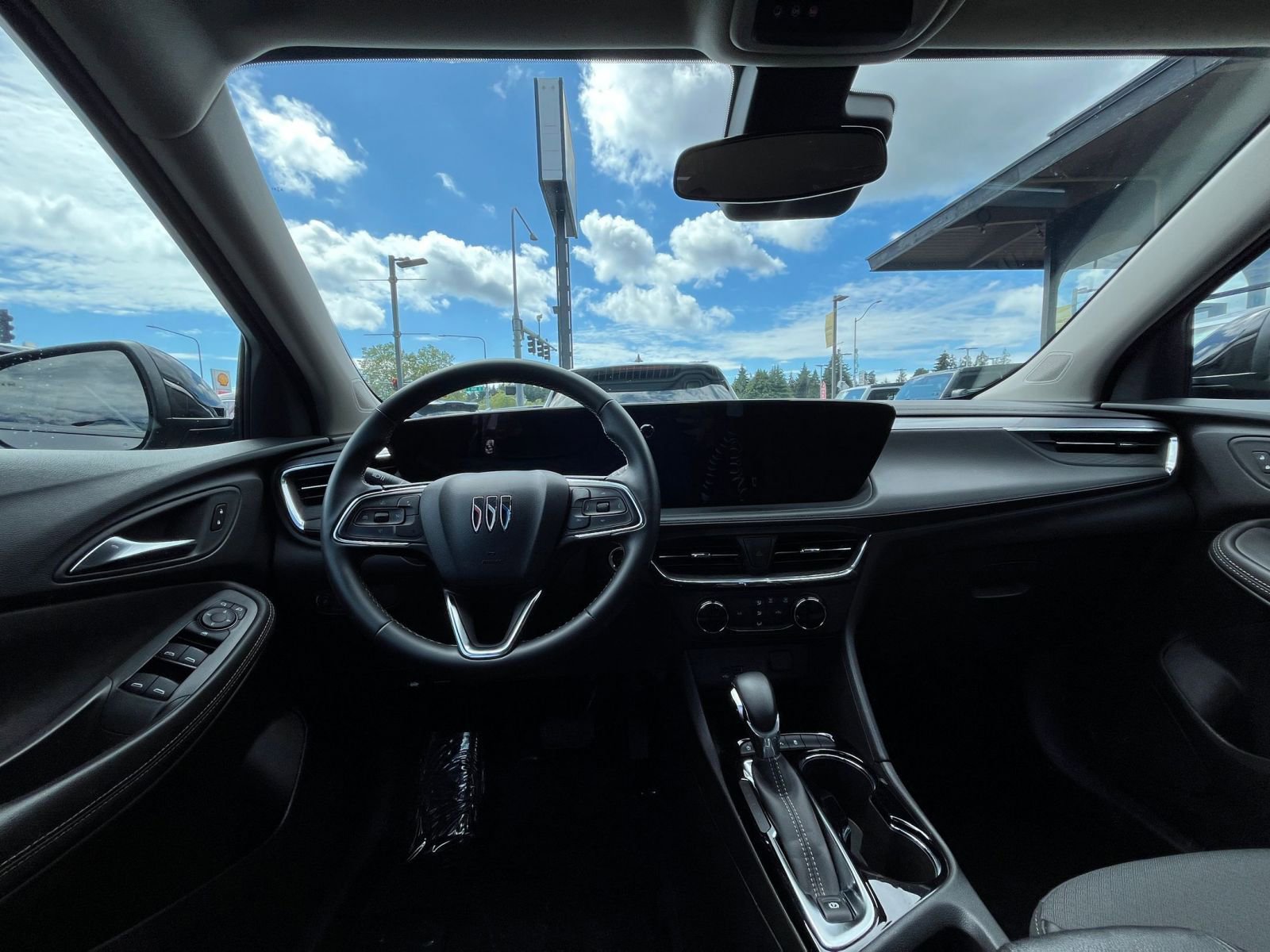 Thumbnail: 2025 Buick Encore GX - 34