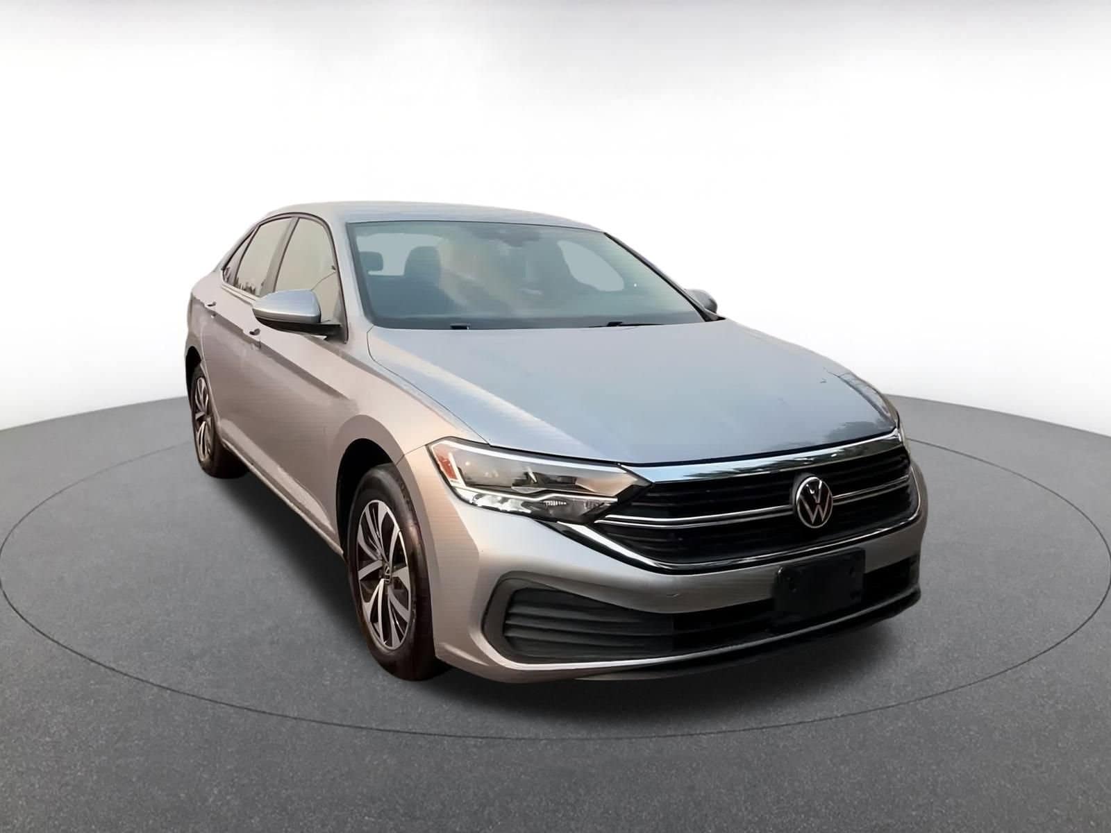 Thumbnail: 2024 Volkswagen Jetta - 3
