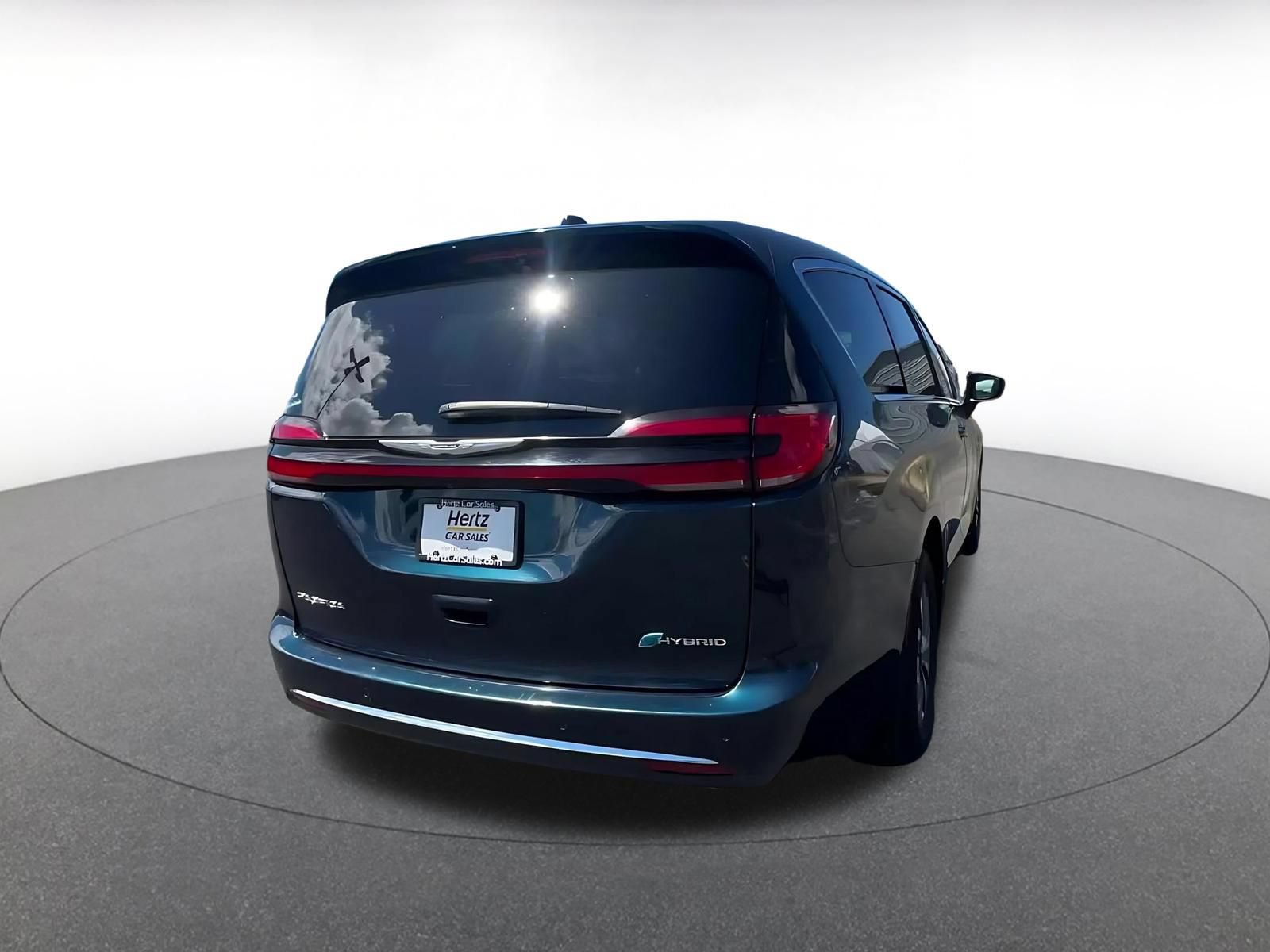 Thumbnail: 2023 Chrysler Pacifica - 14