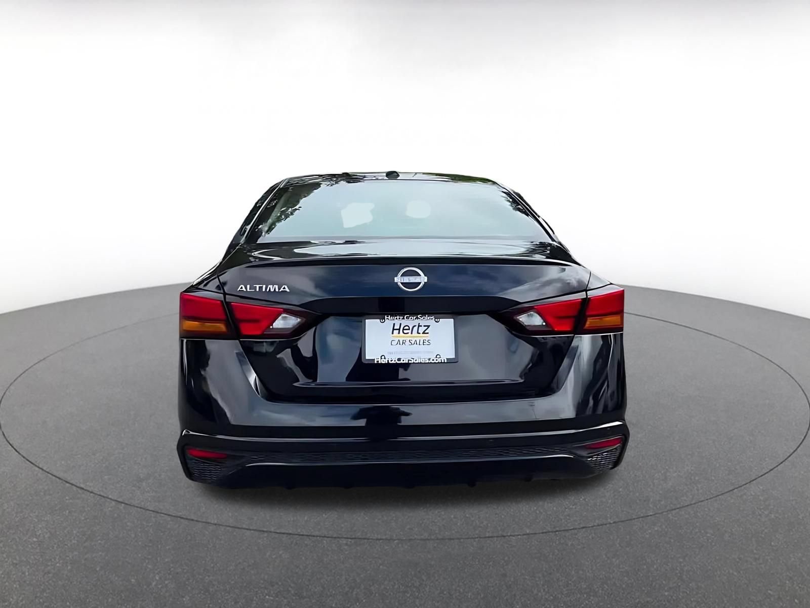 Thumbnail: 2025 Nissan Altima - 10