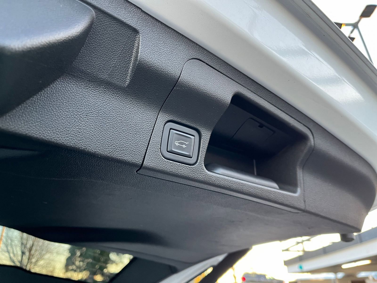 Thumbnail: 2023 GMC Acadia - 24