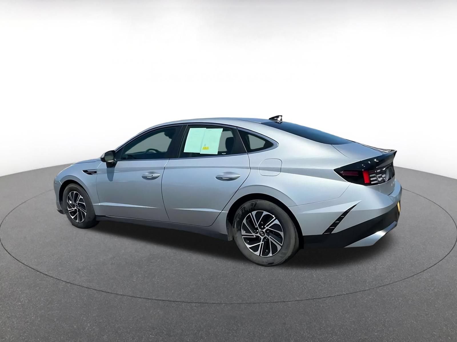 Thumbnail: 2026 Hyundai Sonata - 11