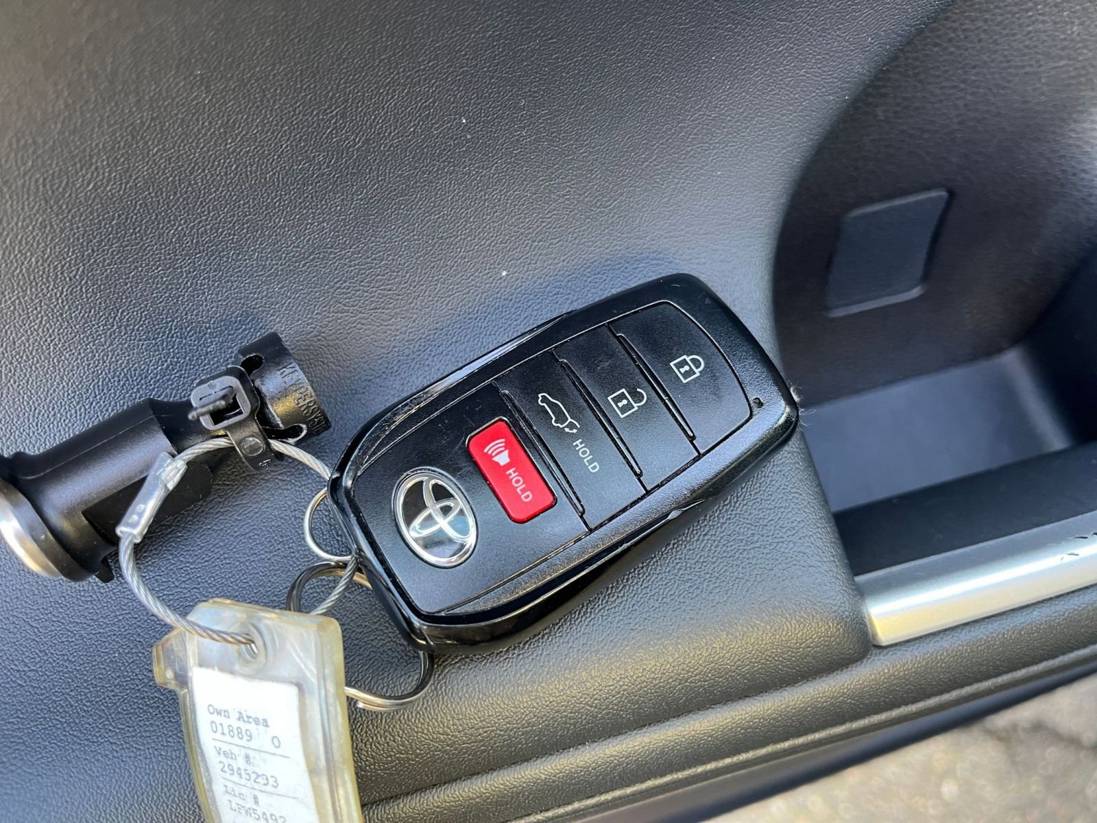 Thumbnail: 2025 Toyota Highlander - 21