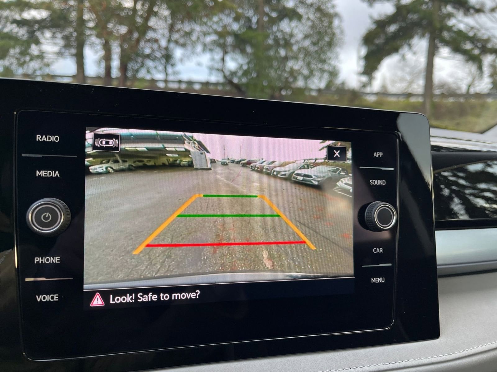 Thumbnail: 2025 Volkswagen Taos - 17