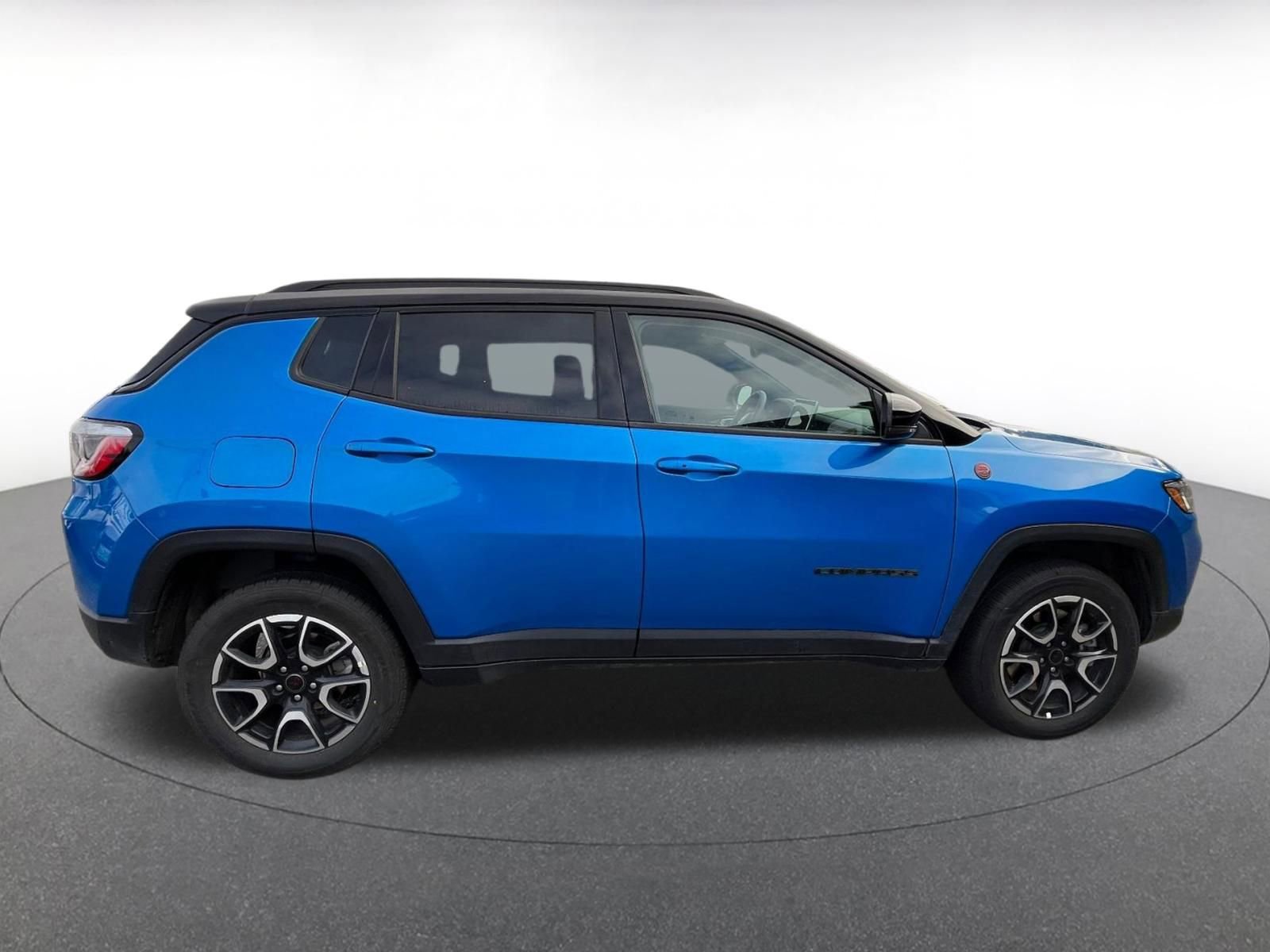 Thumbnail: 2025 Jeep Compass - 8
