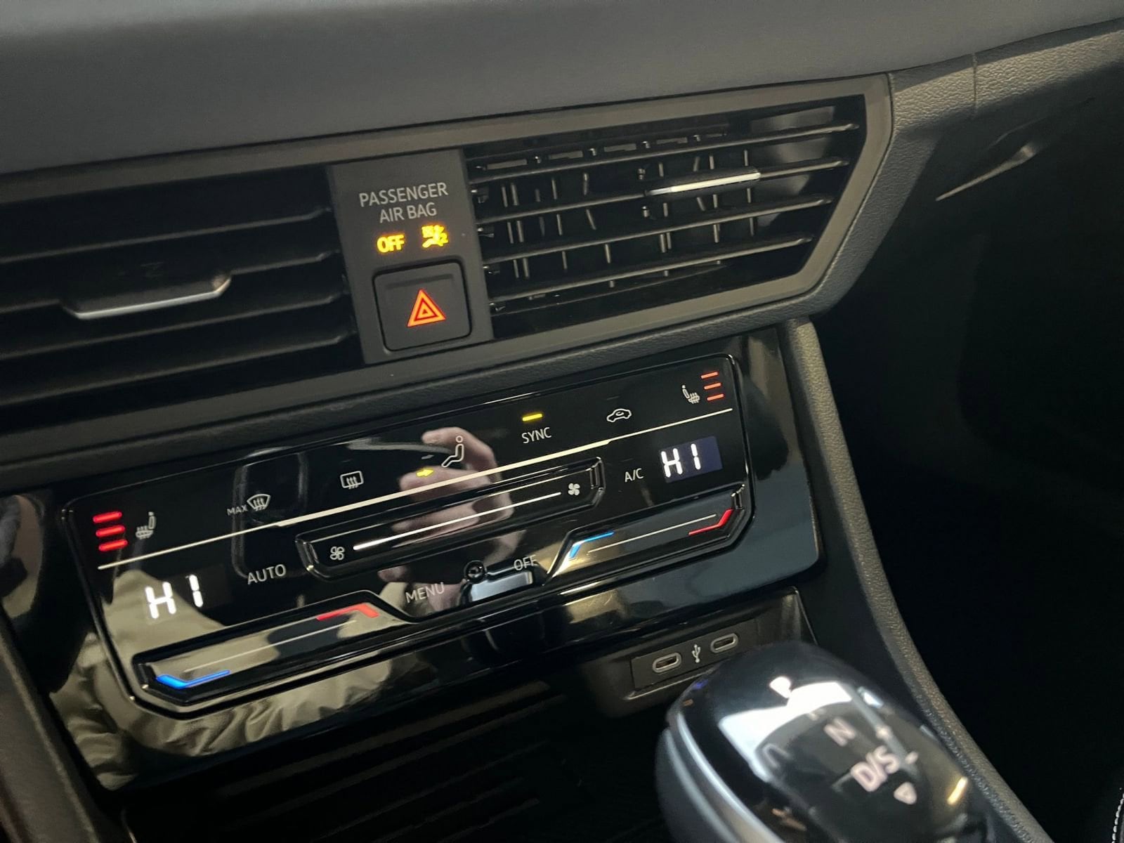 Thumbnail: 2025 Volkswagen Jetta - 24