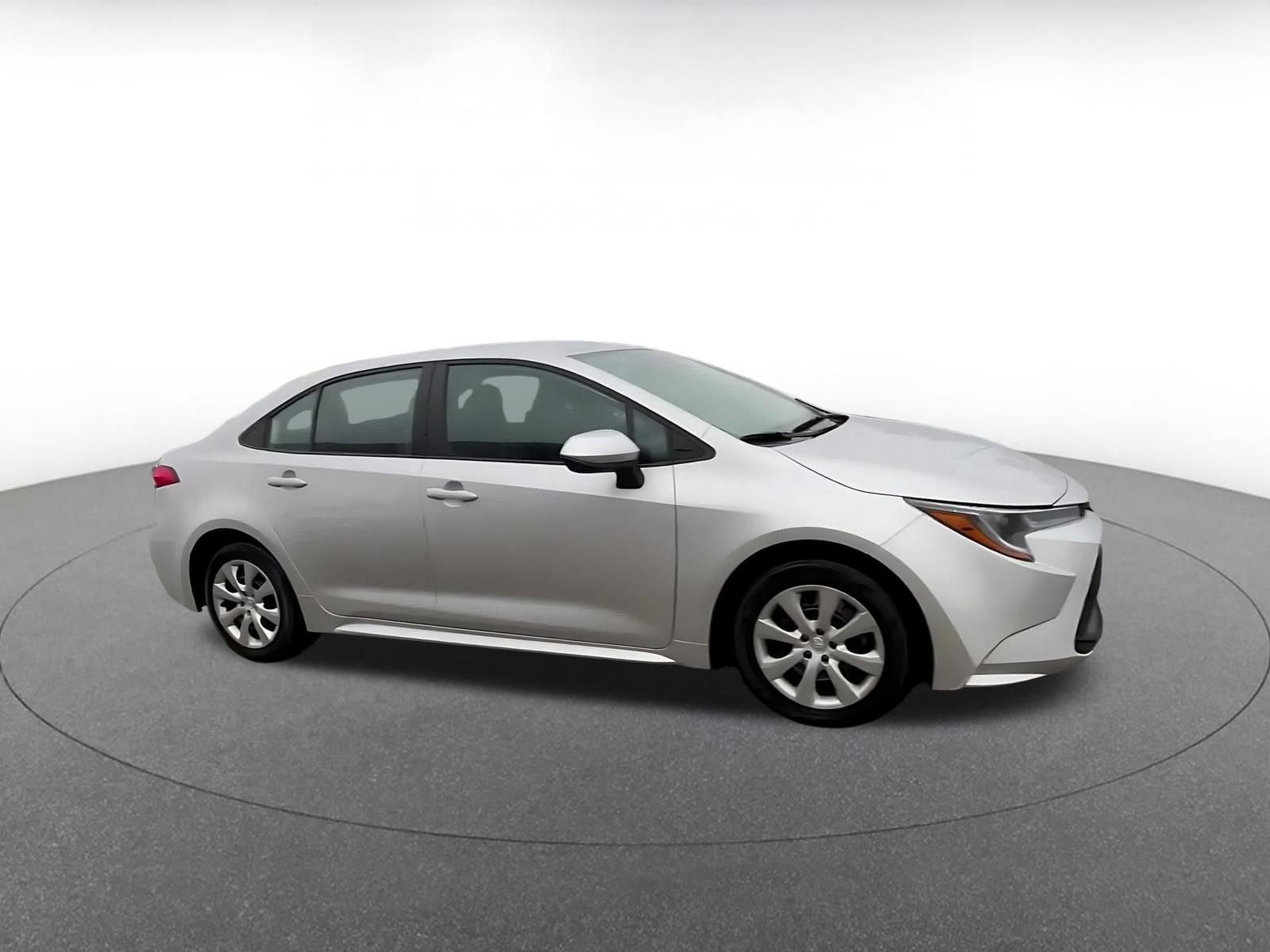 Thumbnail: 2025 Toyota Corolla - 2