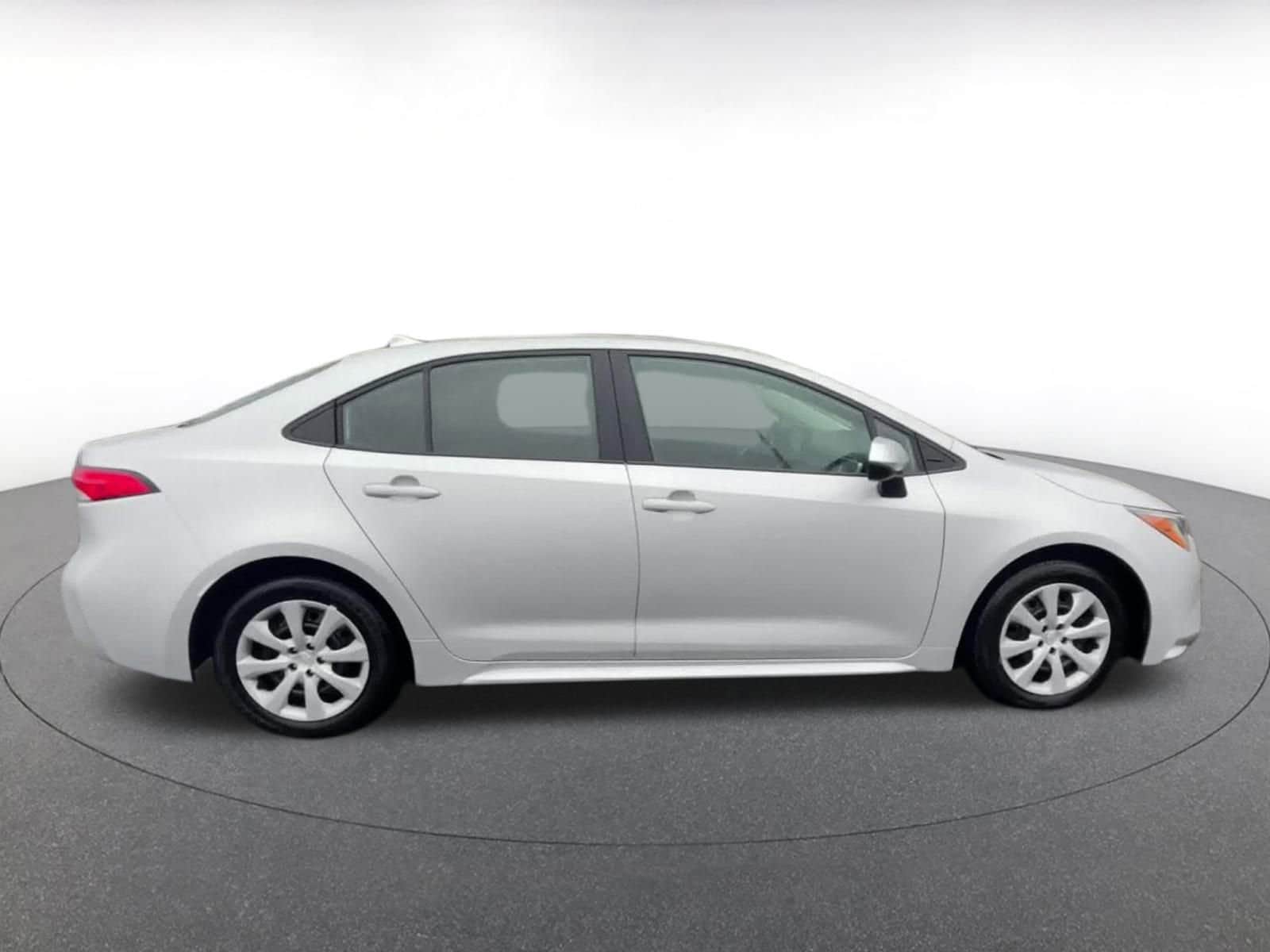 Thumbnail: 2025 Toyota Corolla - 16